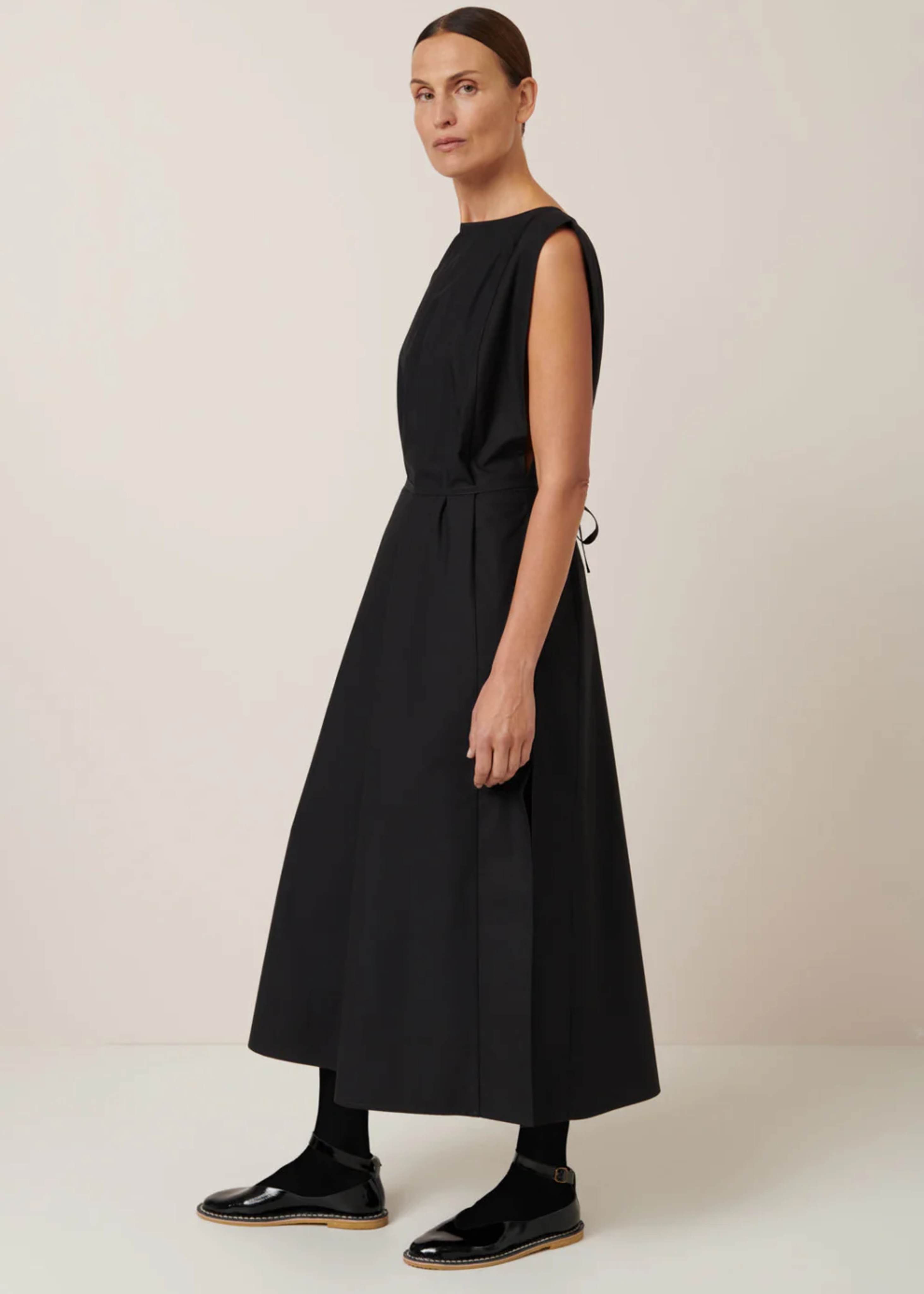 Raven pinafore