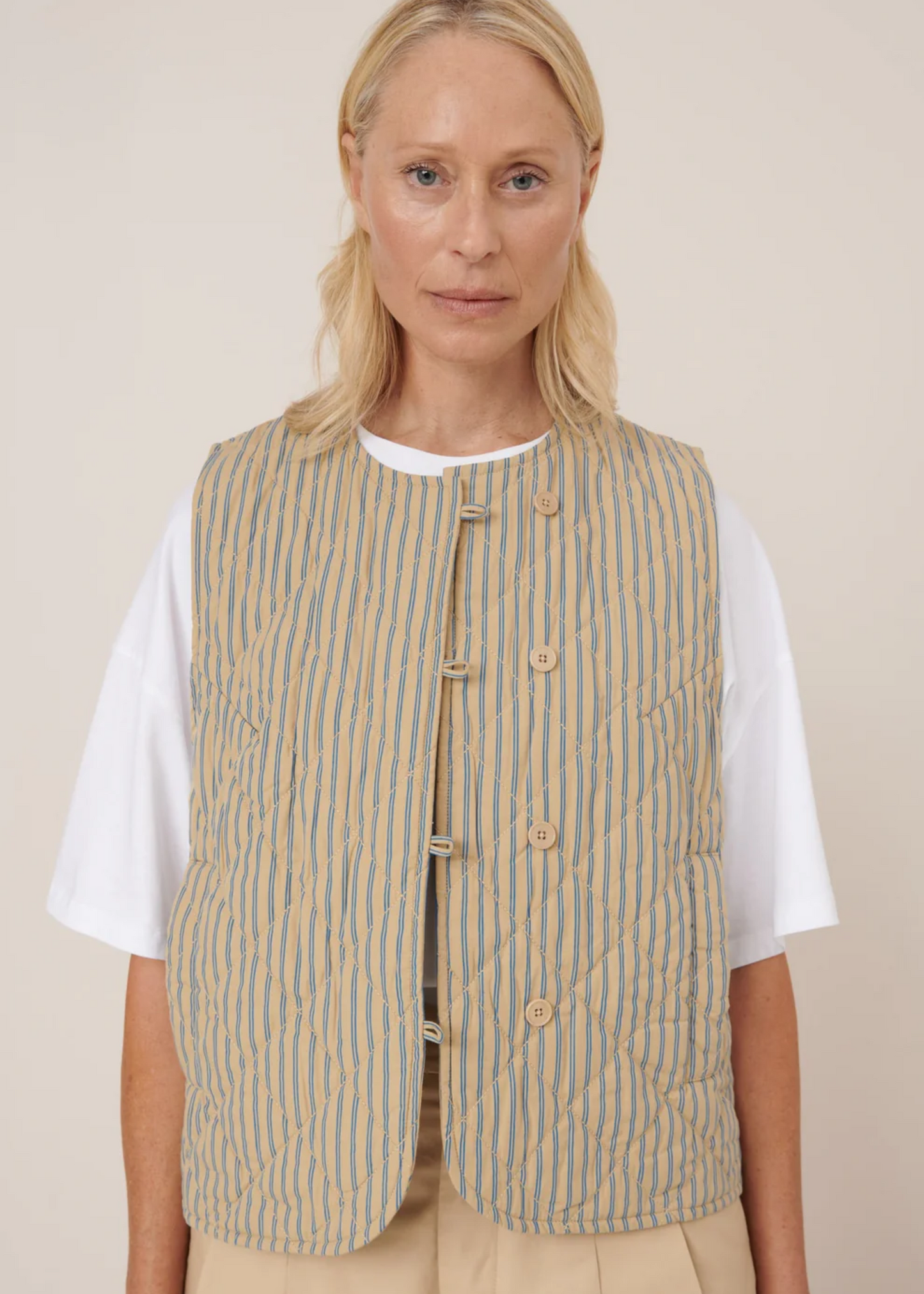 Axis vest, double pinstripe