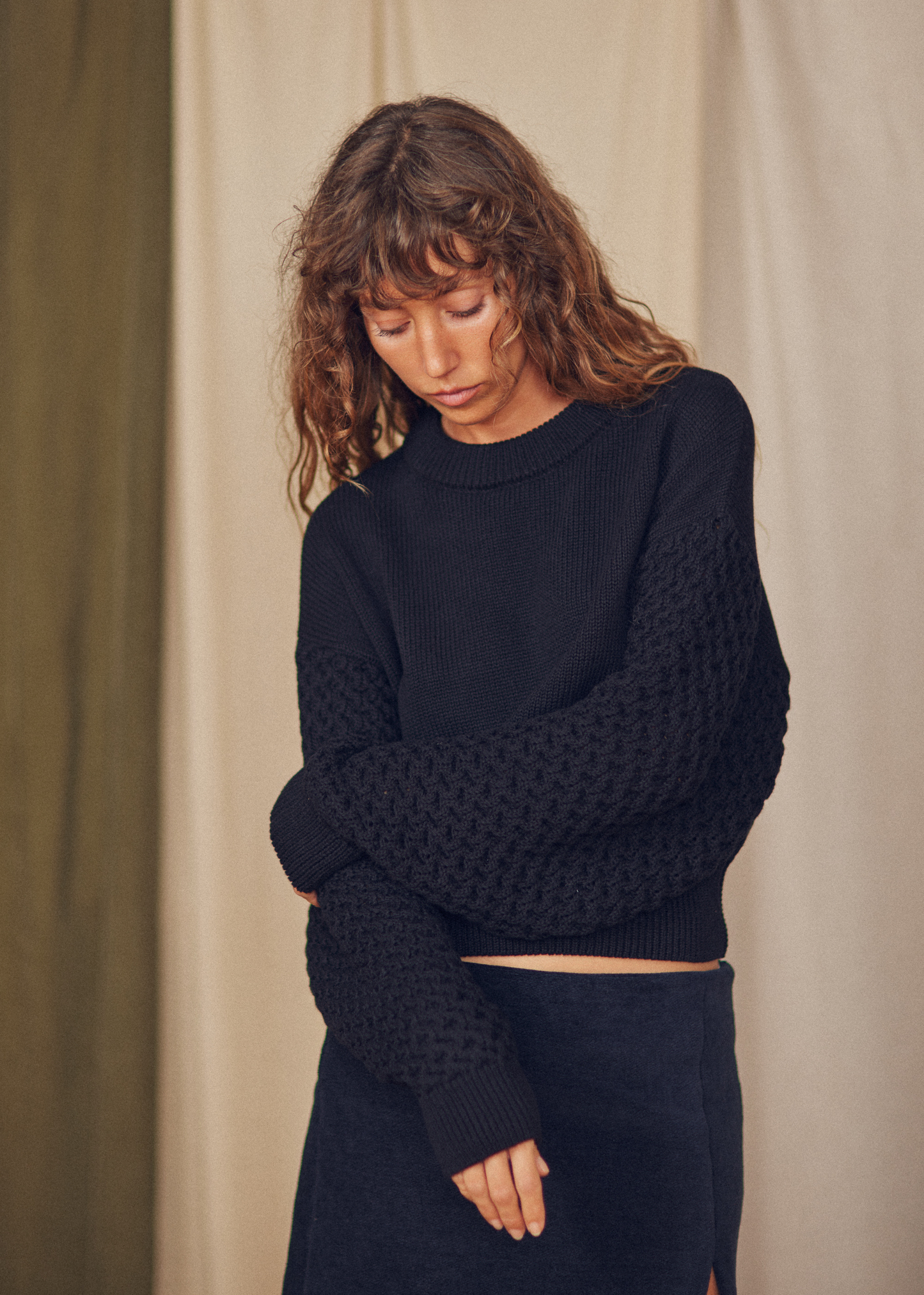 Vegan sweater, black