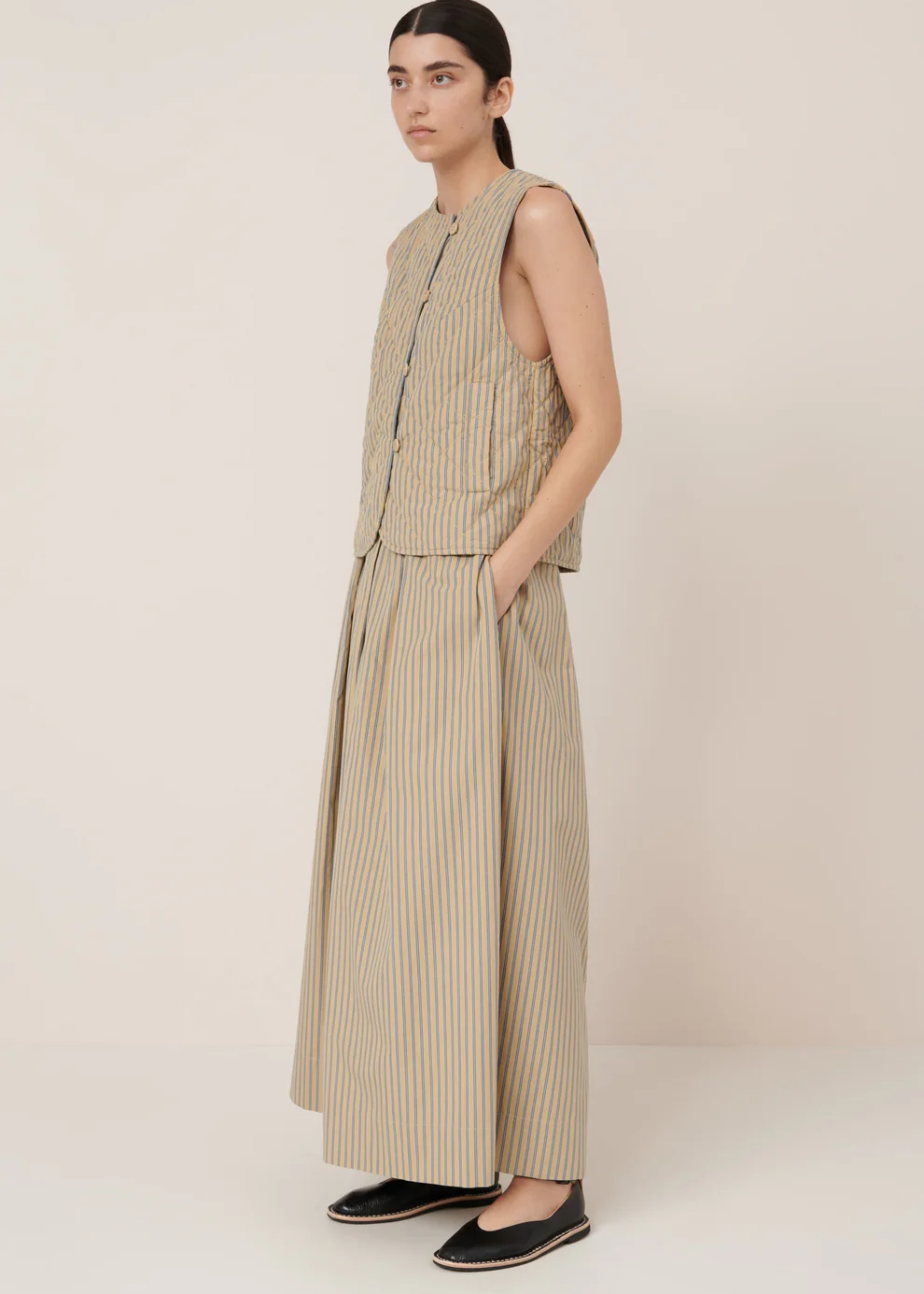 Axis vest, double pinstripe