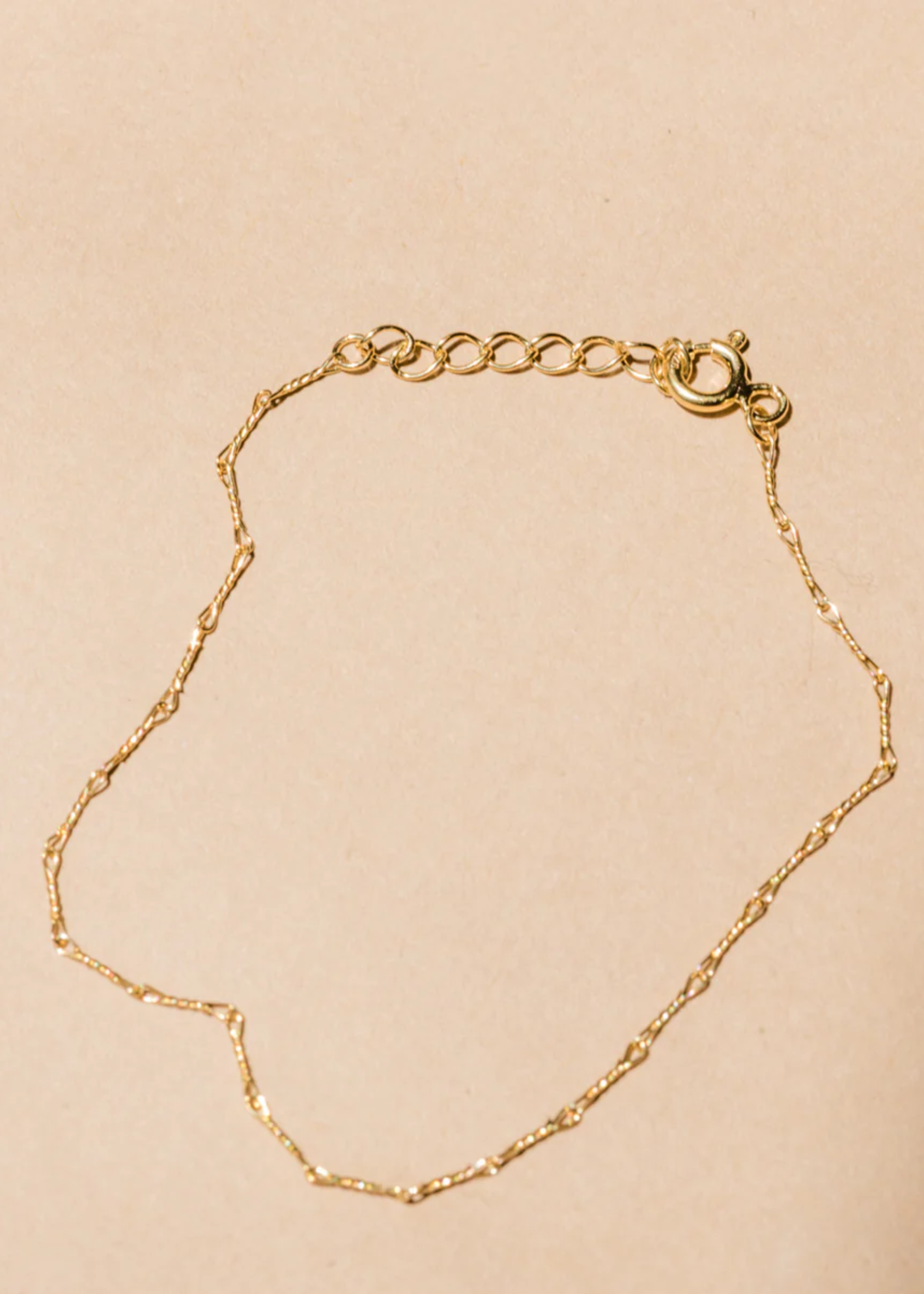 Twist chain bracelet