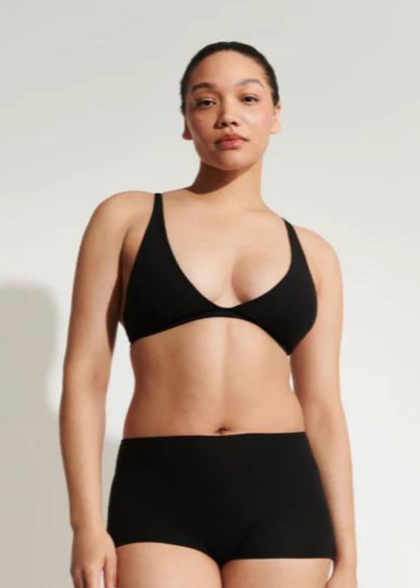 Gaia bralette, black