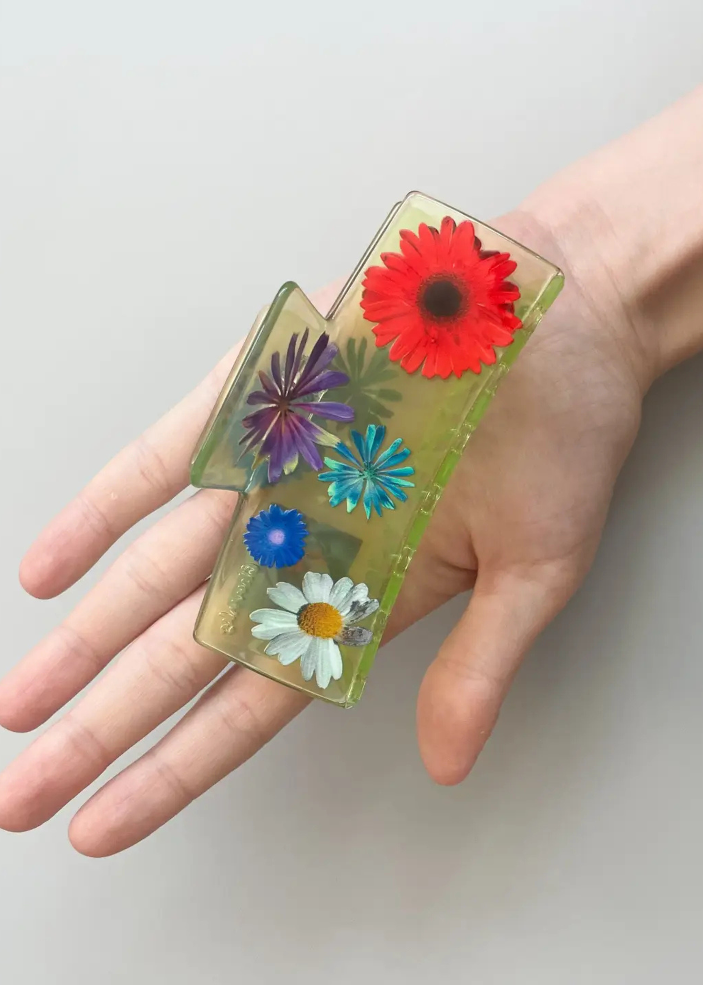 Box claw, flower power
