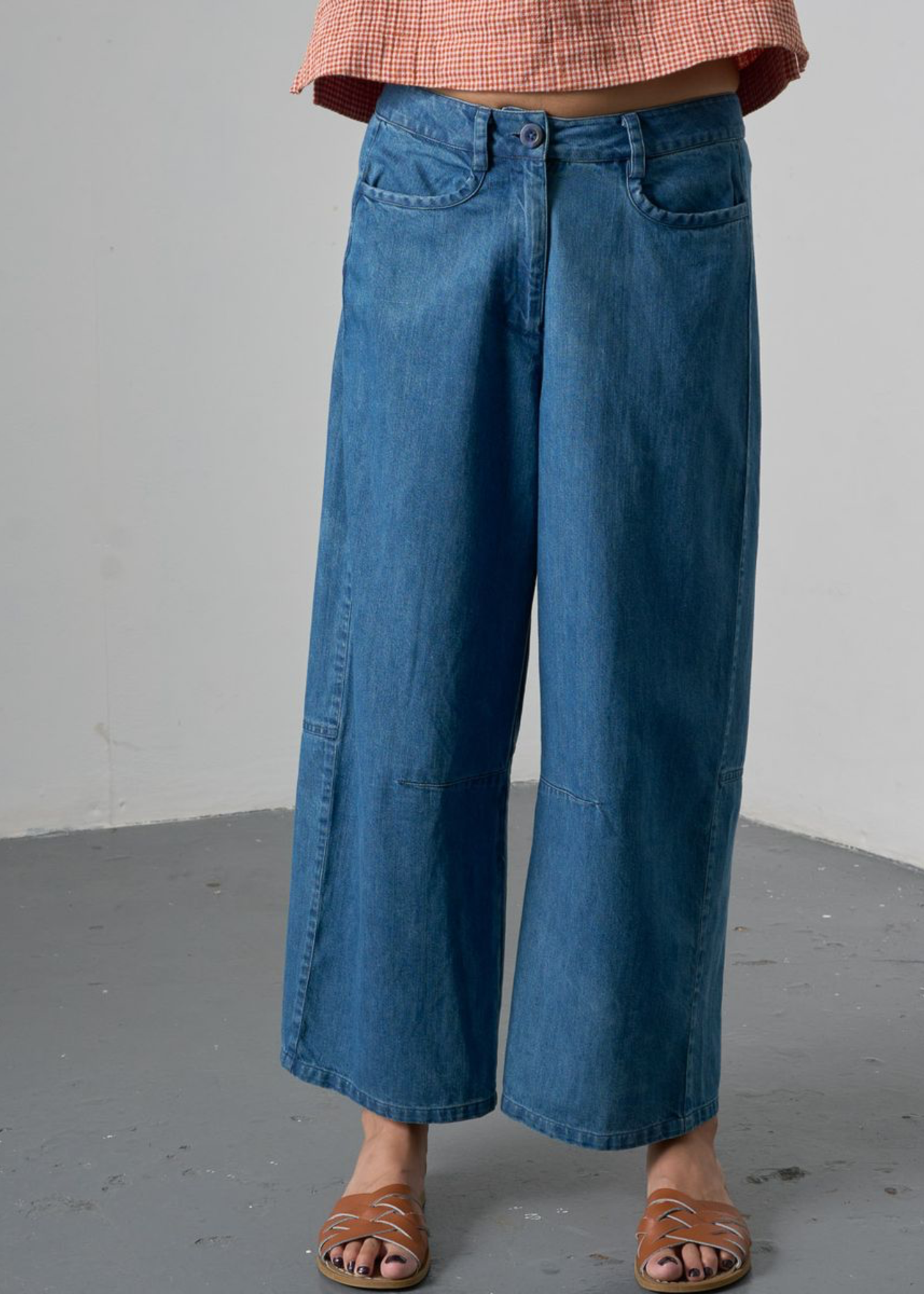 Alicia barrel leg trousers
