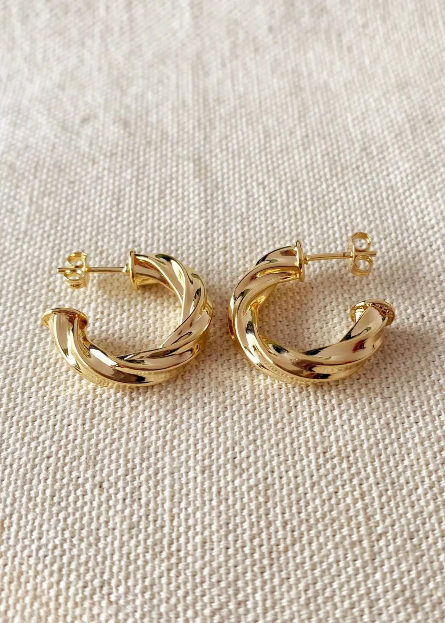Delphine hoops