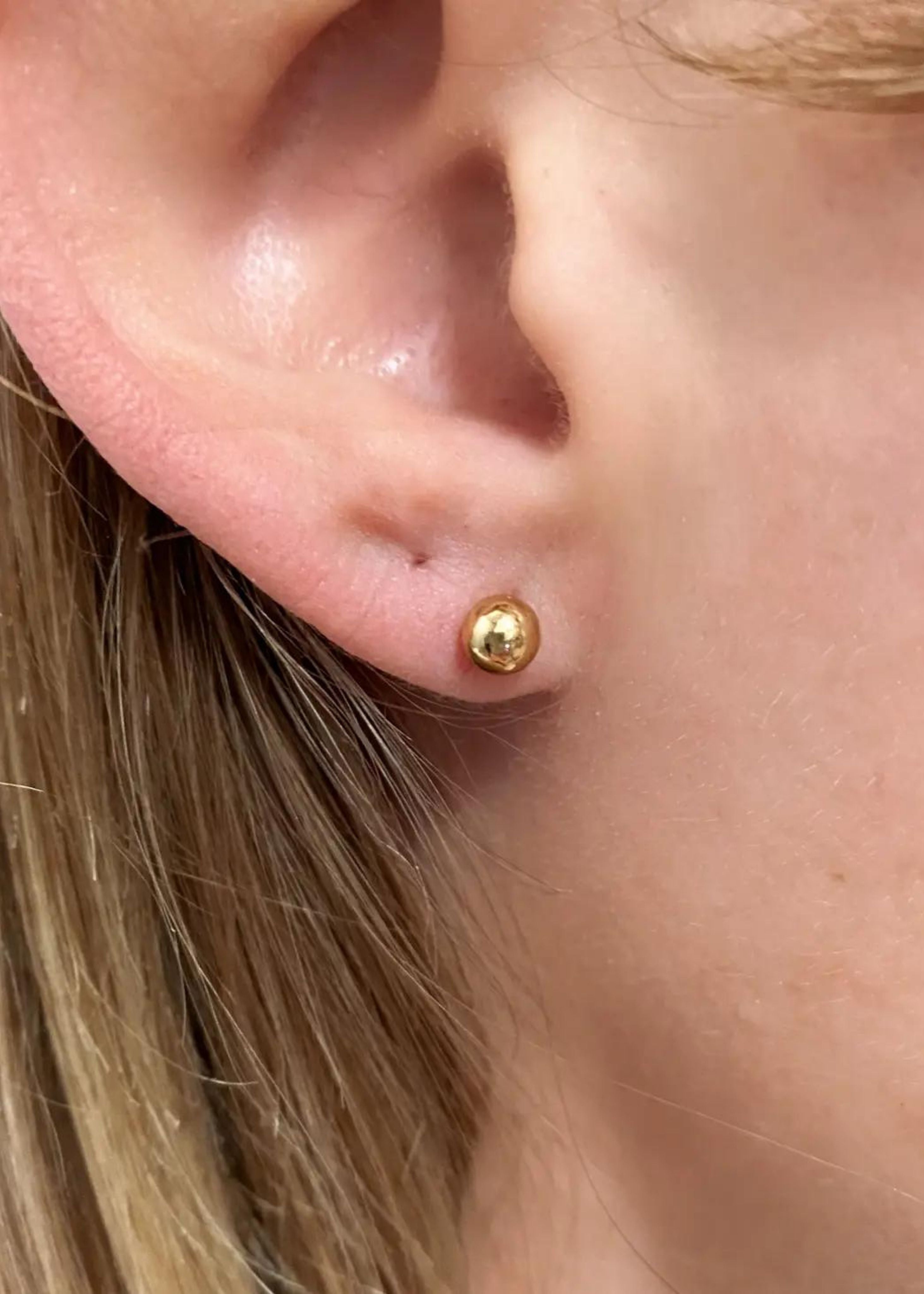Le soleil studs