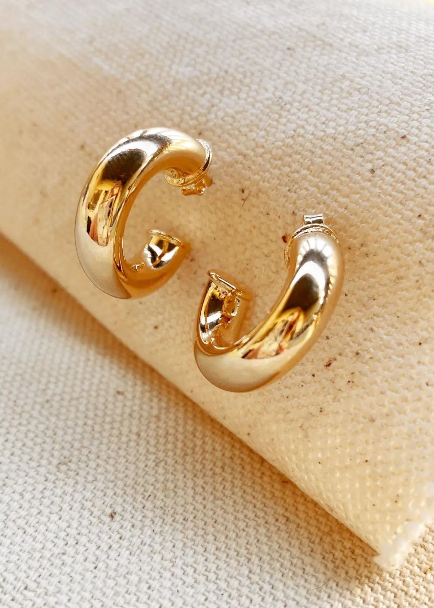 Isabelle hoops