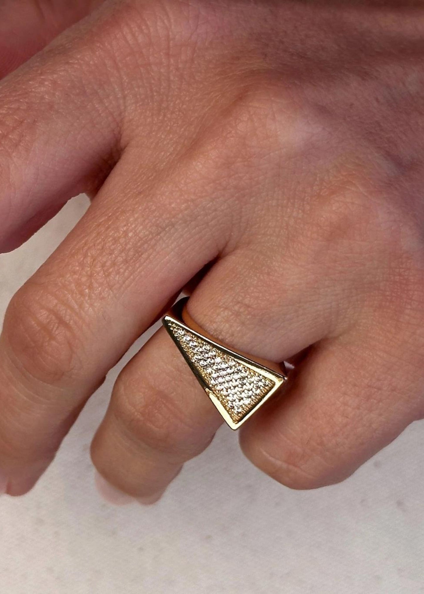 Geometric ring