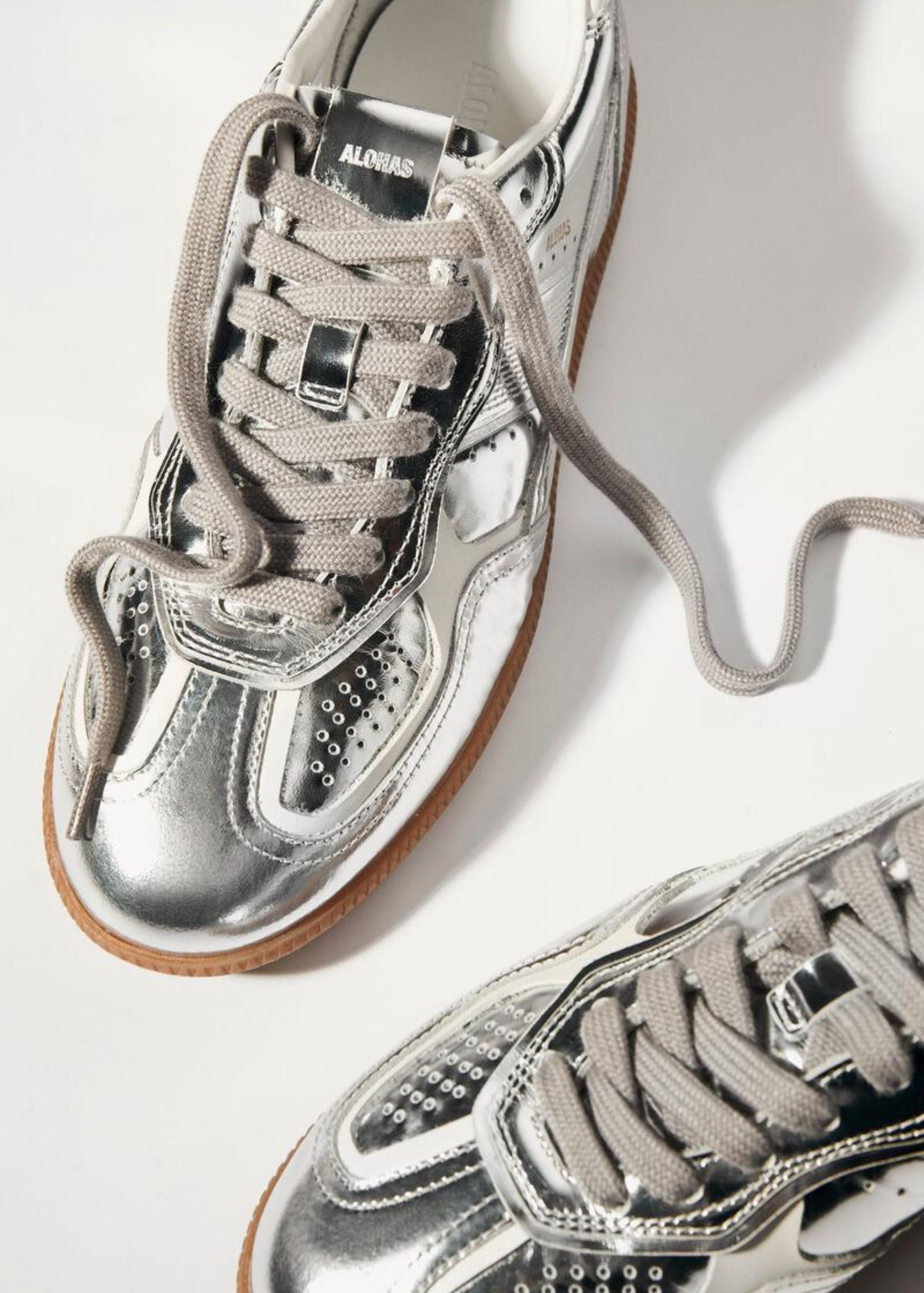 T.b. 490 rife shimmer sneakers, silver cream – Rue Saint Paul