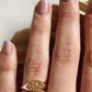 Etoile signet ring
