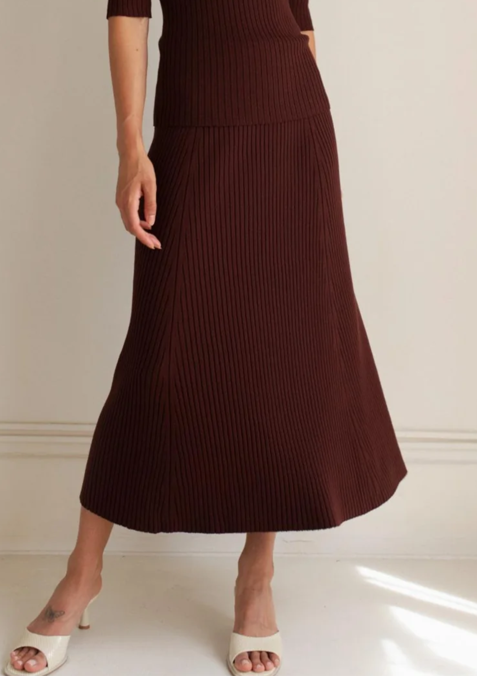 Afiya rib skirt, truffle