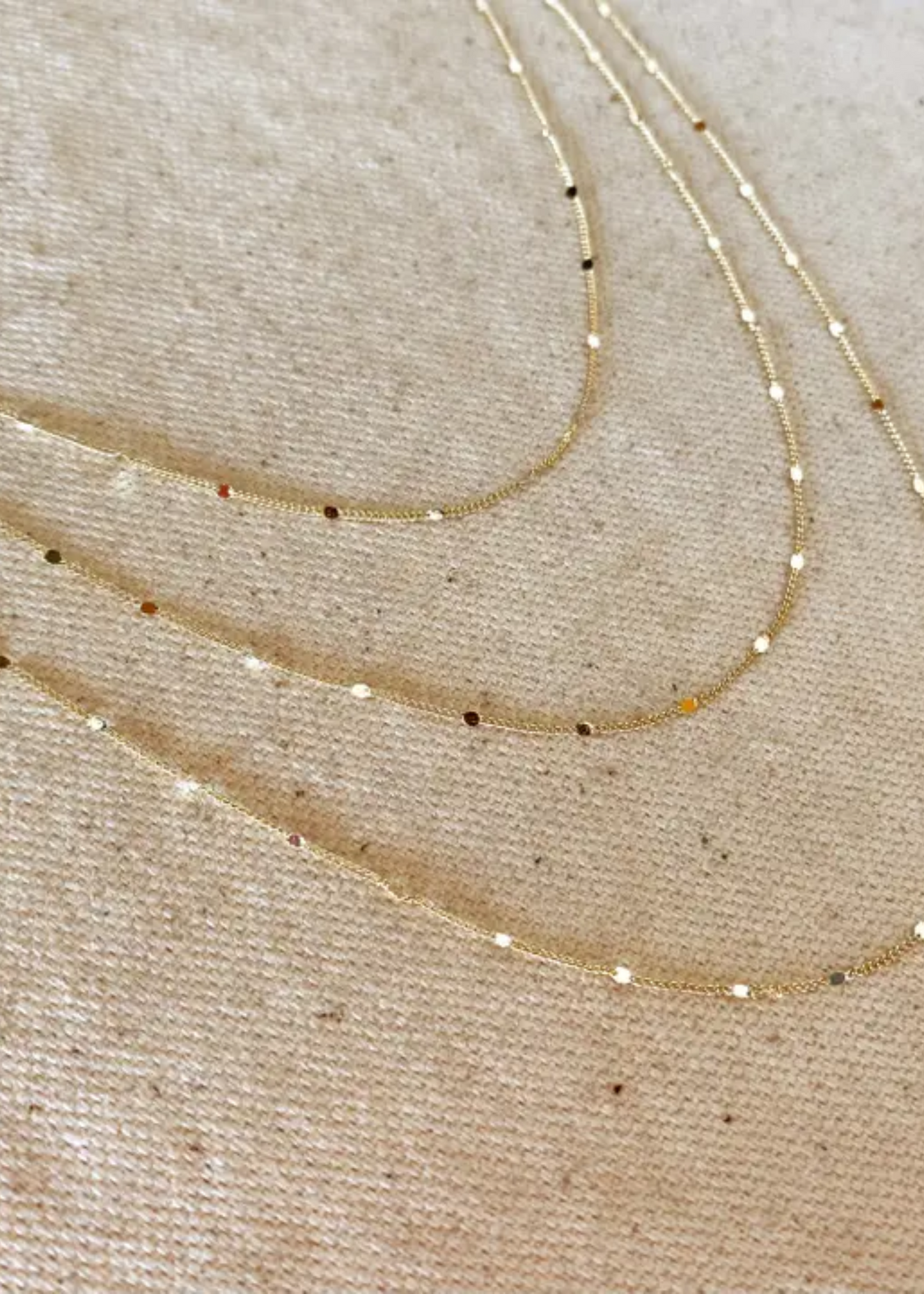 Curb chain with pressed details, 1mm