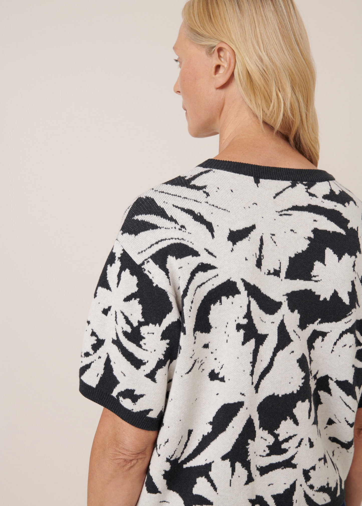 Etched top, etched jacquard