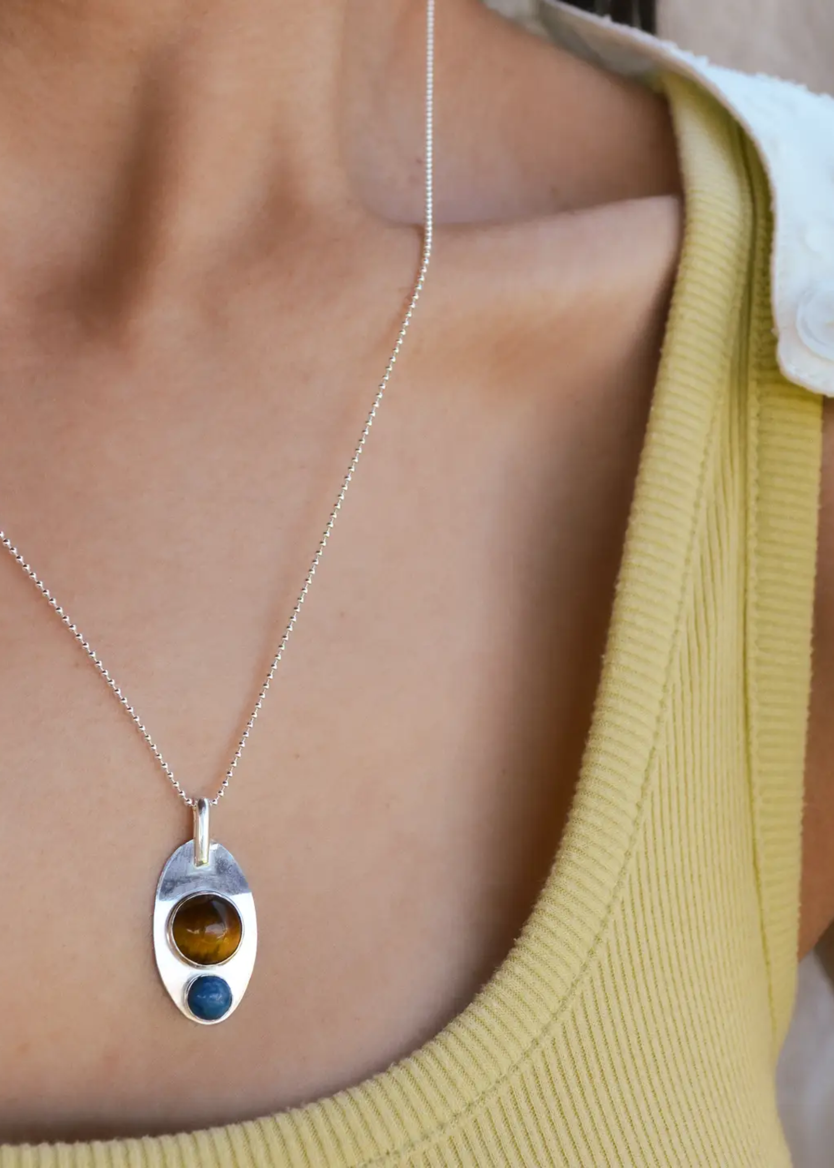 Tiger's eye pendant necklace