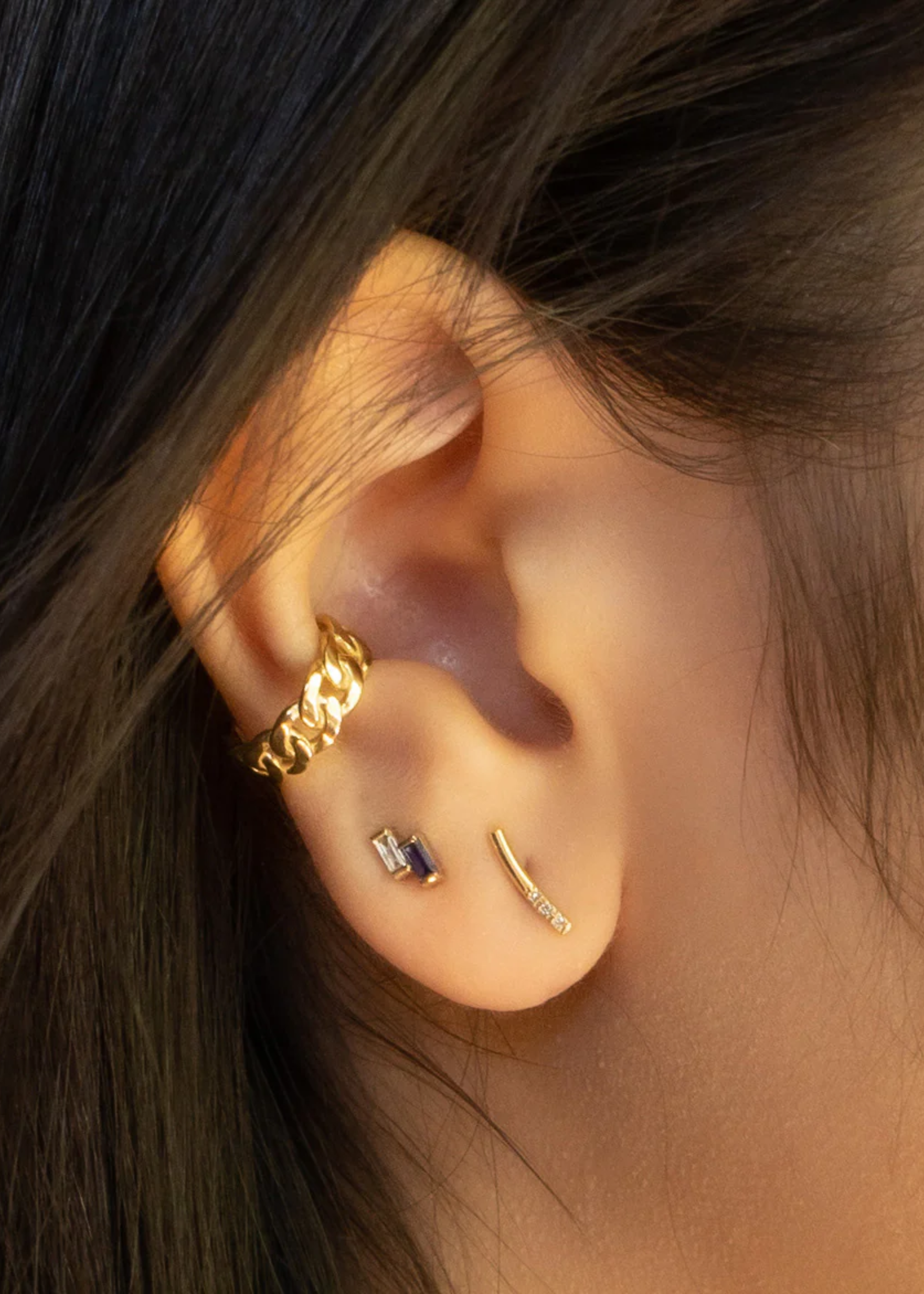 Balance curved bar earring, 14K yellow gold