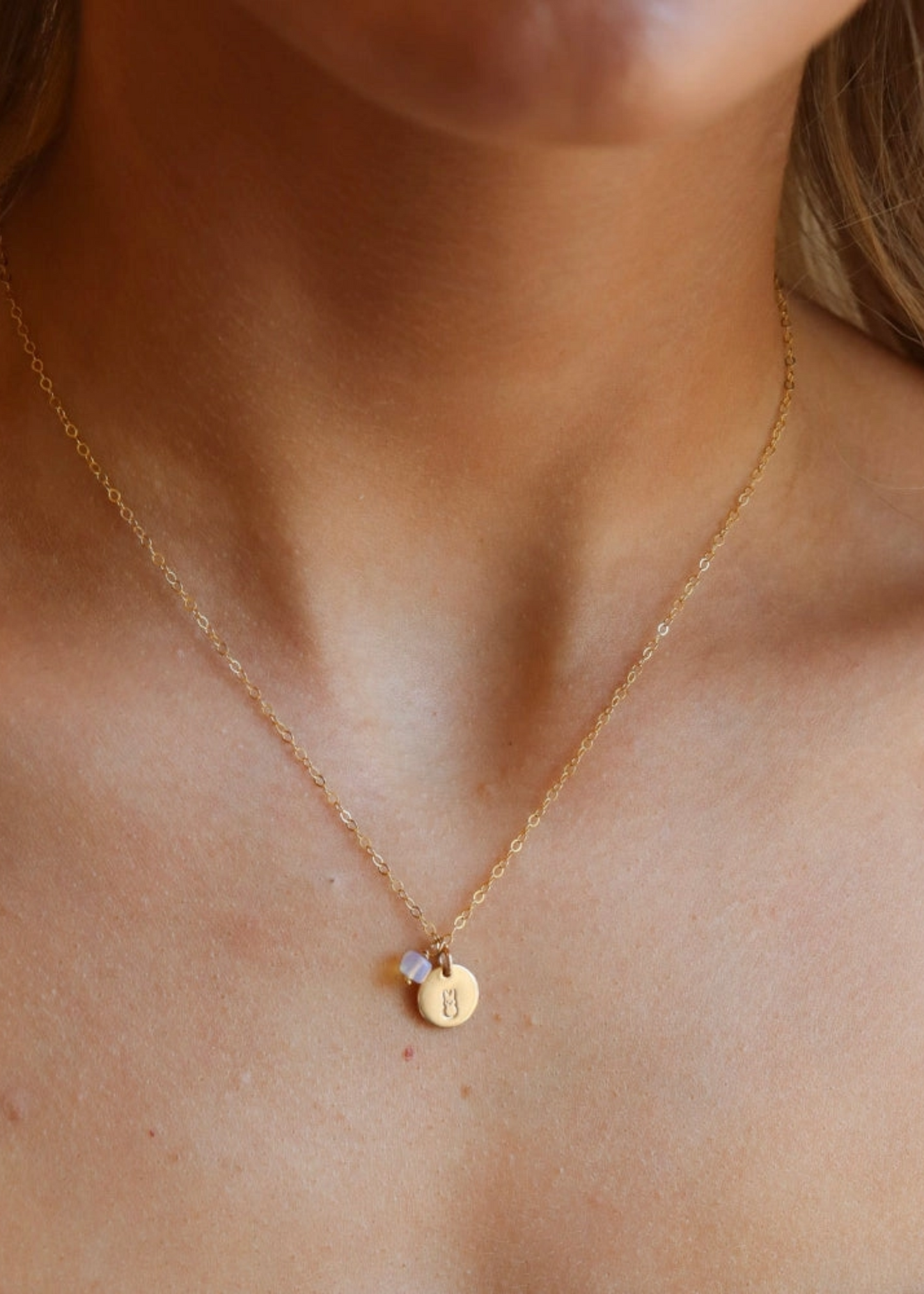 Little bunny opal necklace