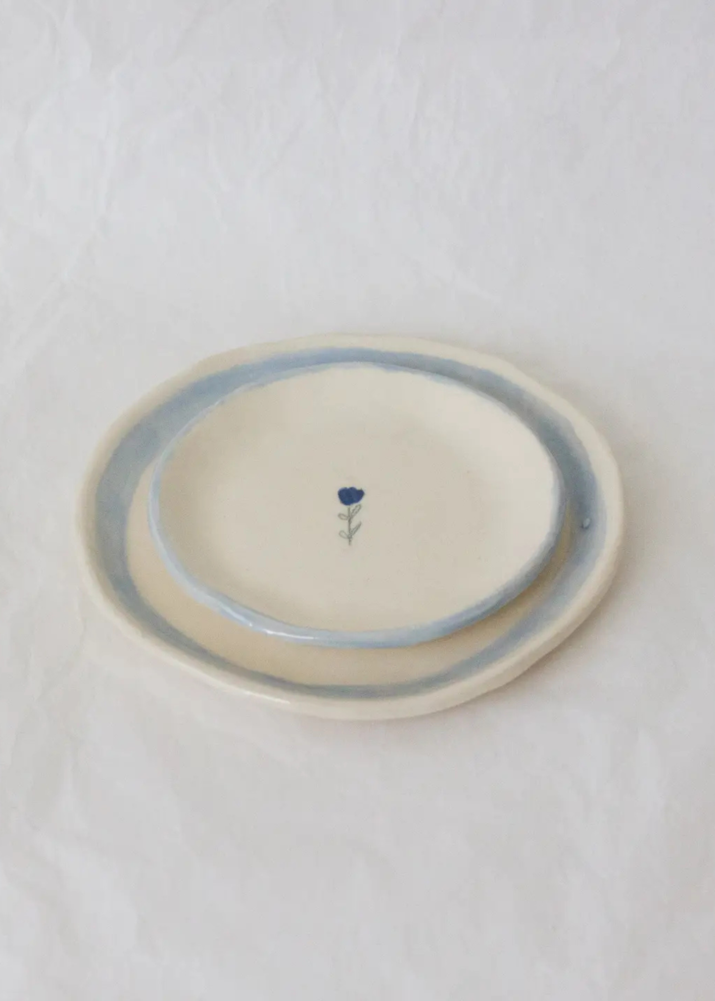 Periwinkle tulip ring dish