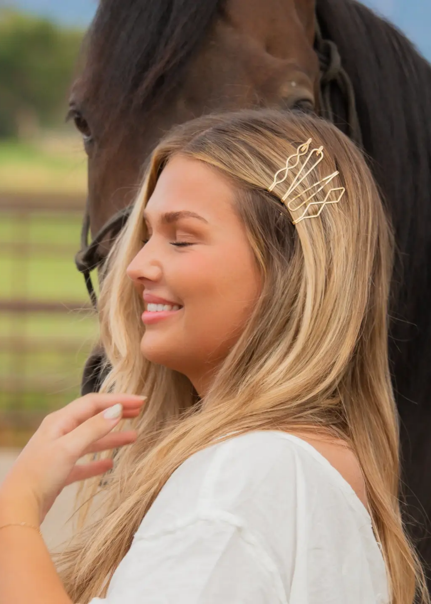Lasso bobby pins, gold