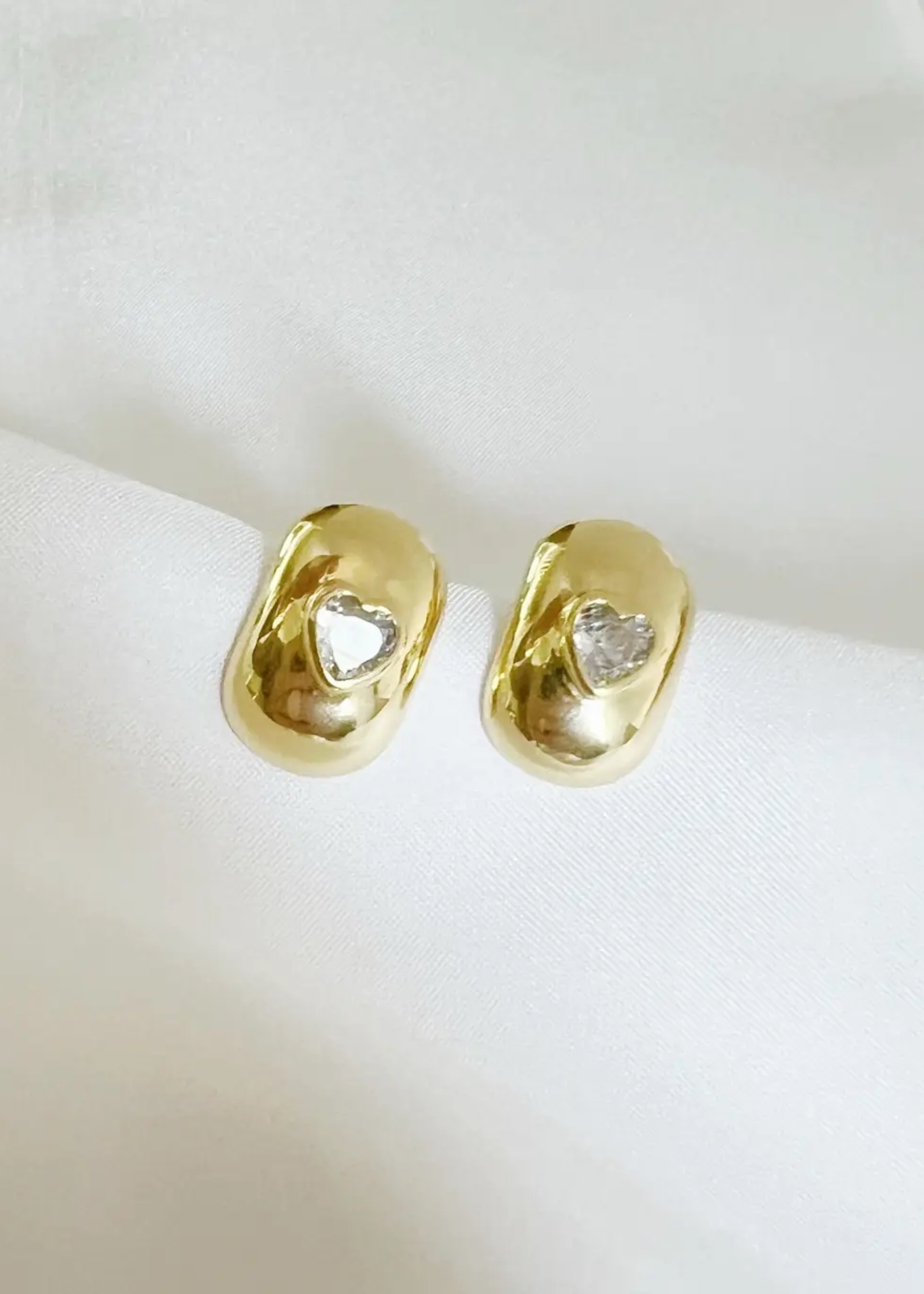 Dome heart studs