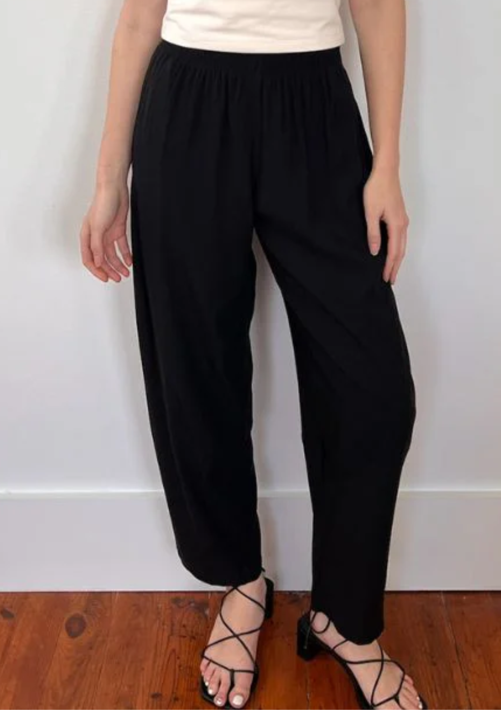 Elastic barrel pants, black