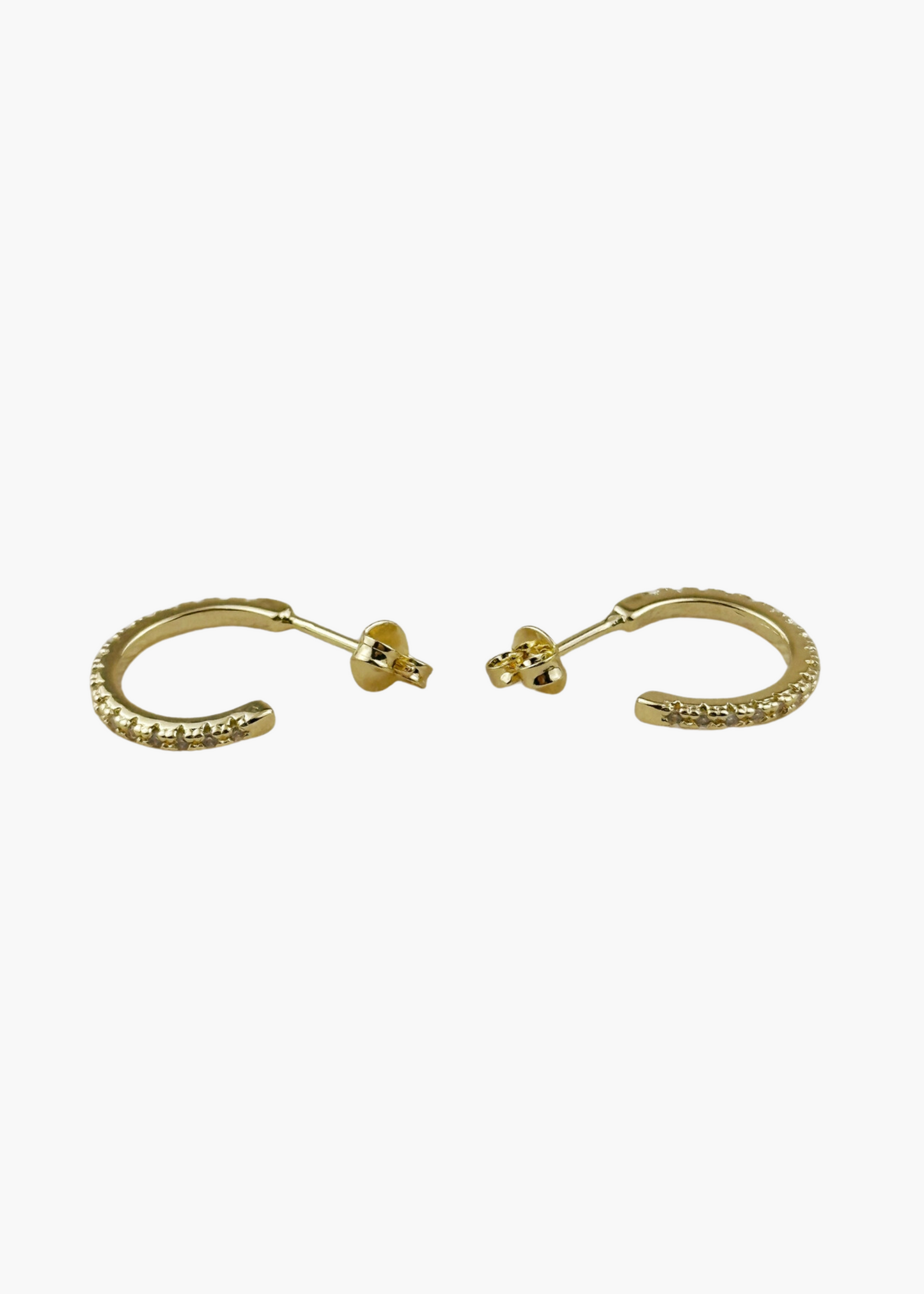 Thin line C hoop earrings