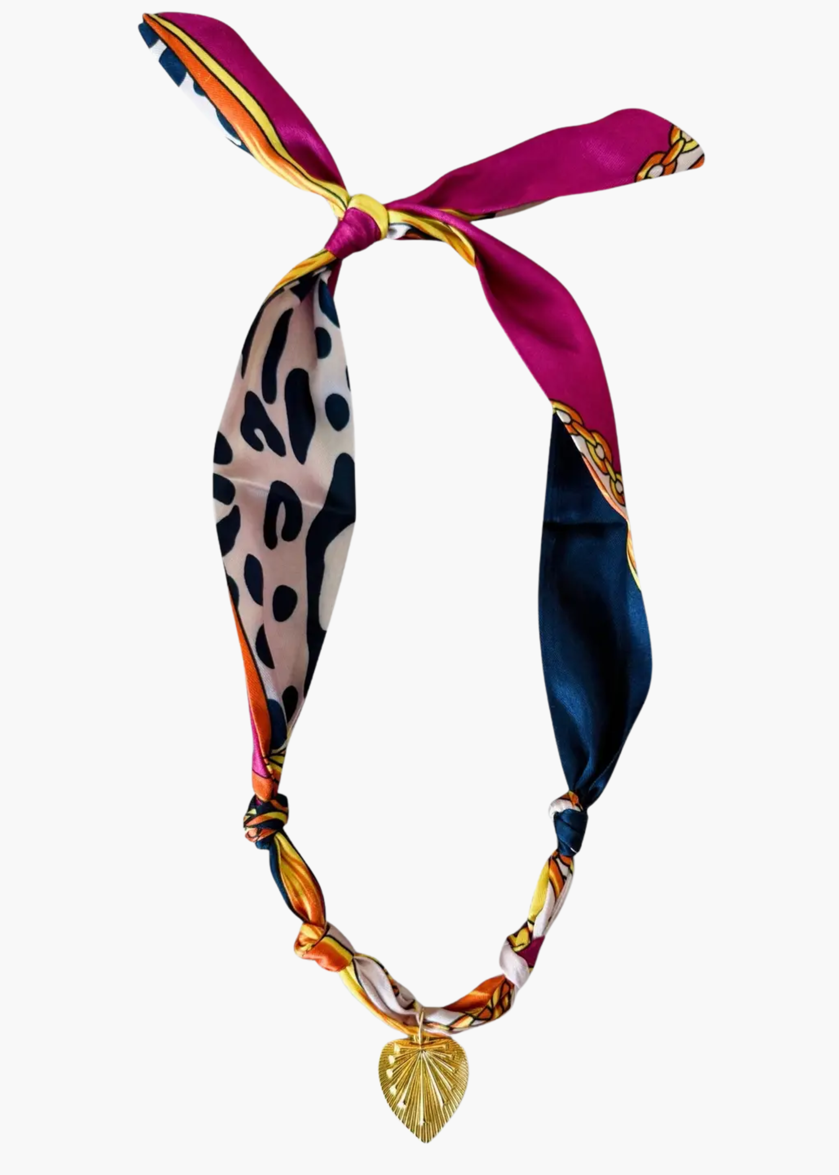 Rome knotted scarf heart charm necklace