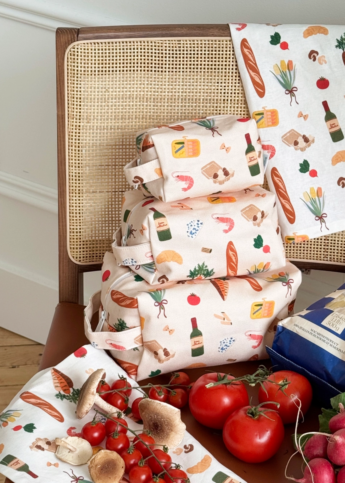 Makeup bag, farmers market