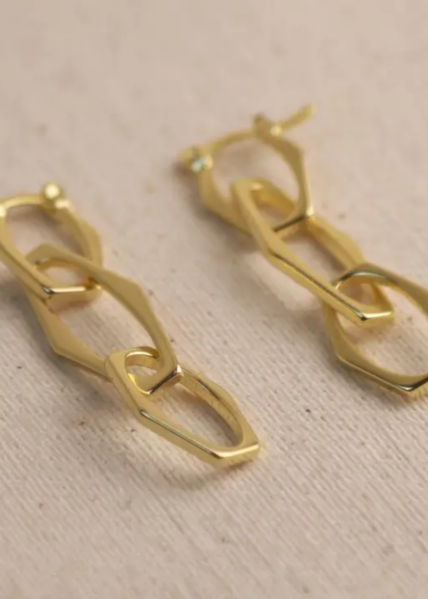 Geometric dangle earrings