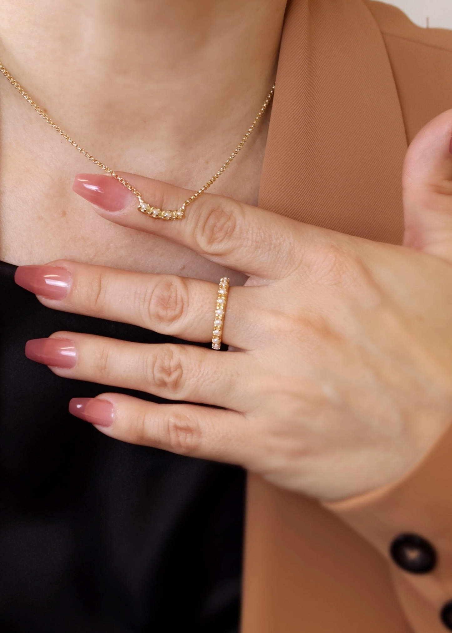Pearl band ring