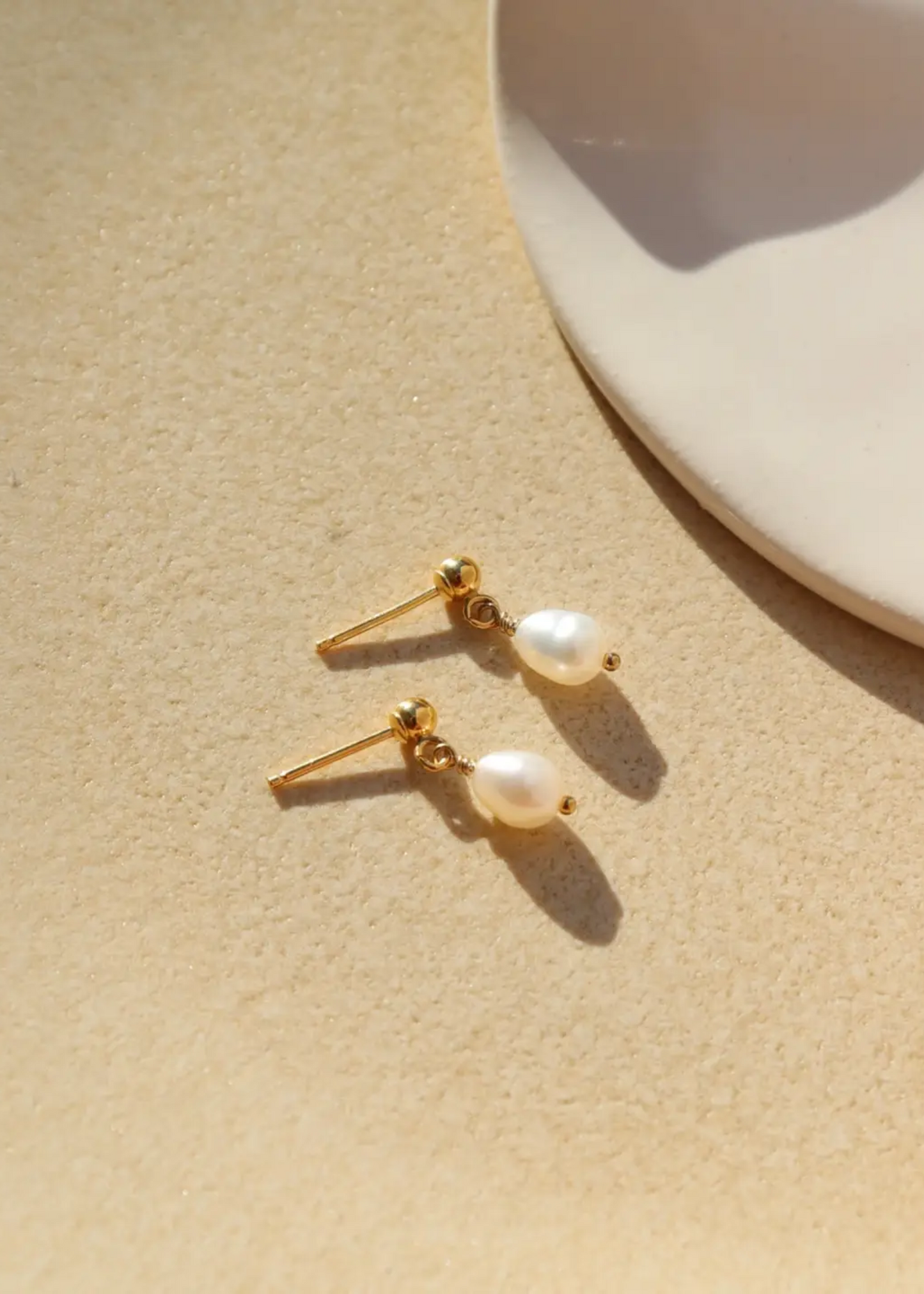 Pearla stud earrings