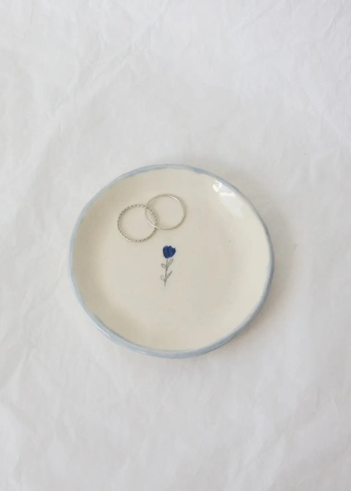 Periwinkle tulip ring dish