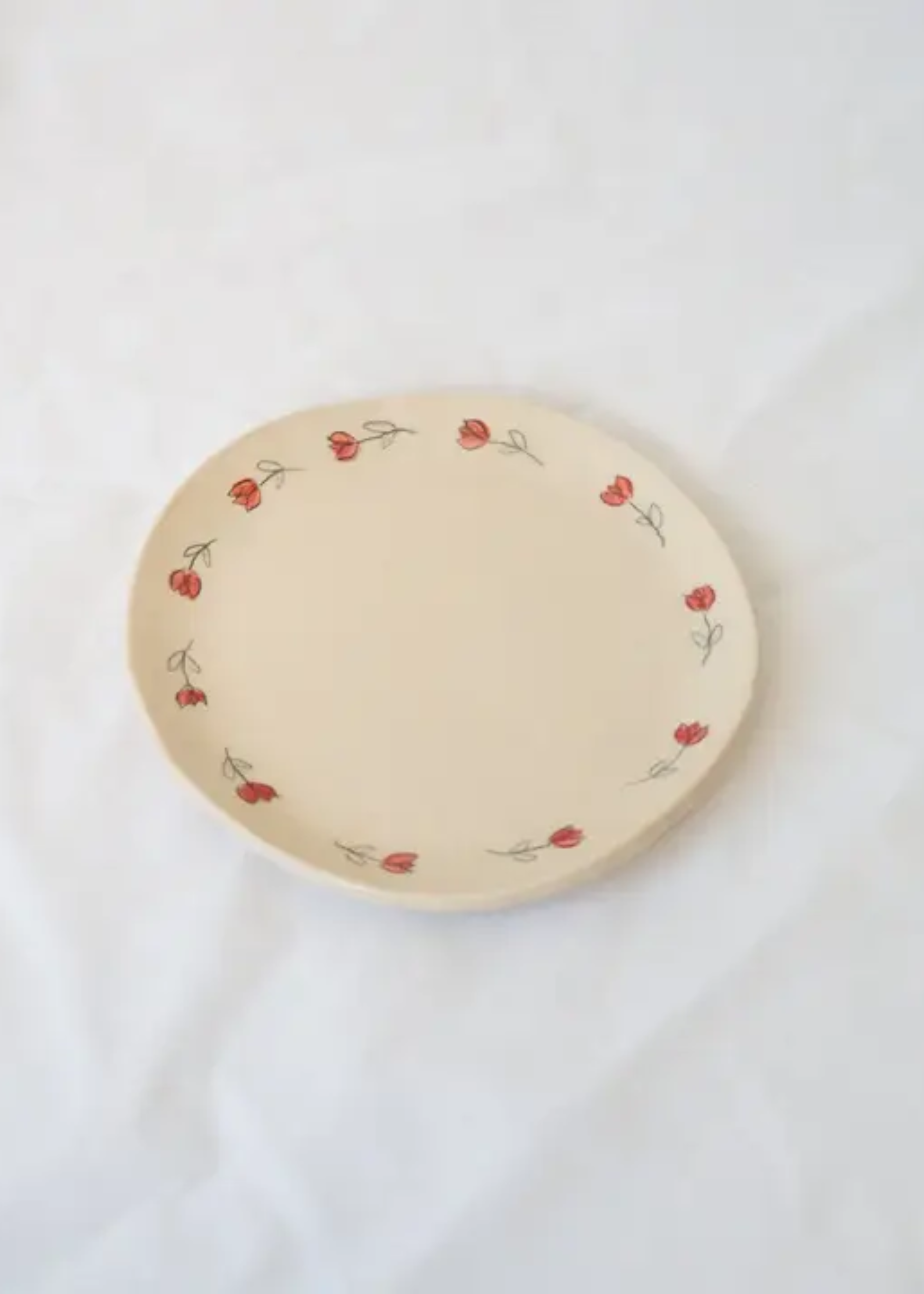 Line drawn tulips catchall plate, red