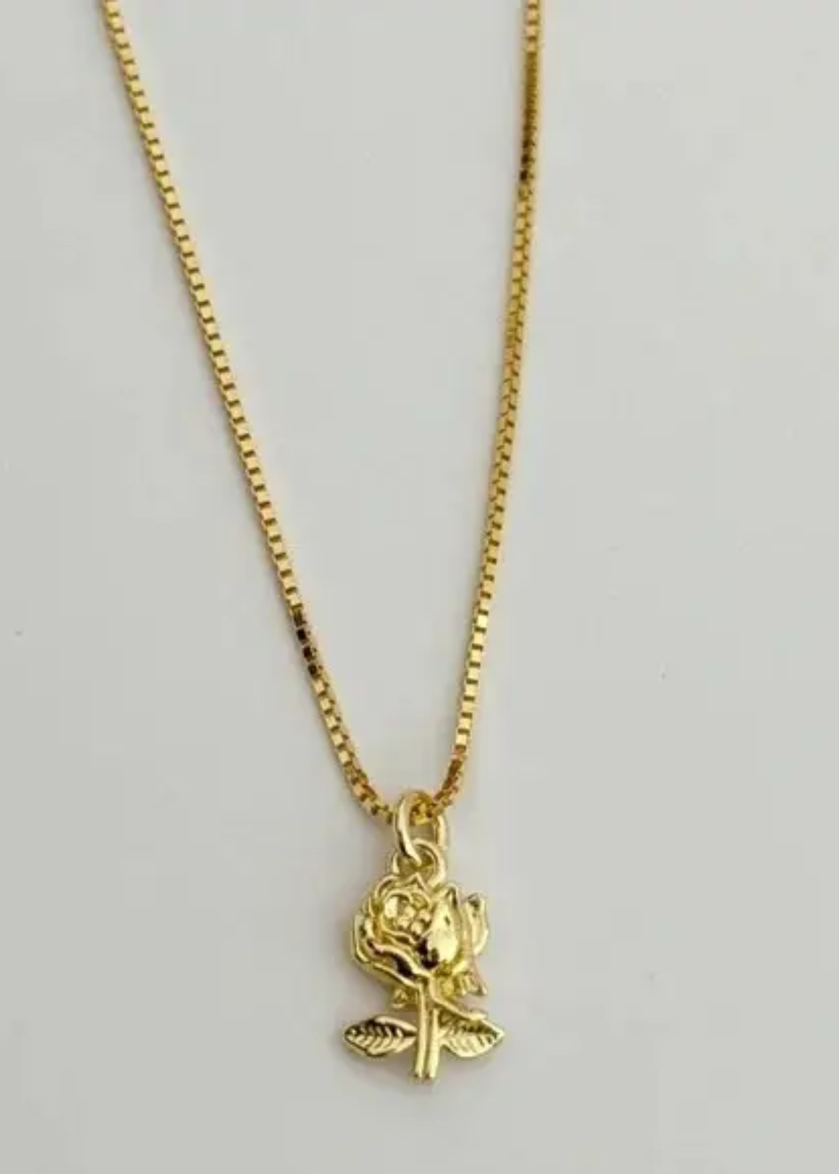 Doria rose necklace