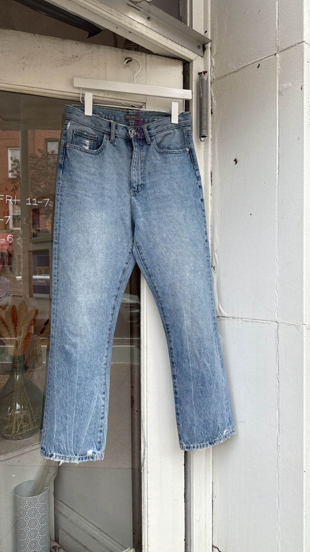 DL1961 denim, light