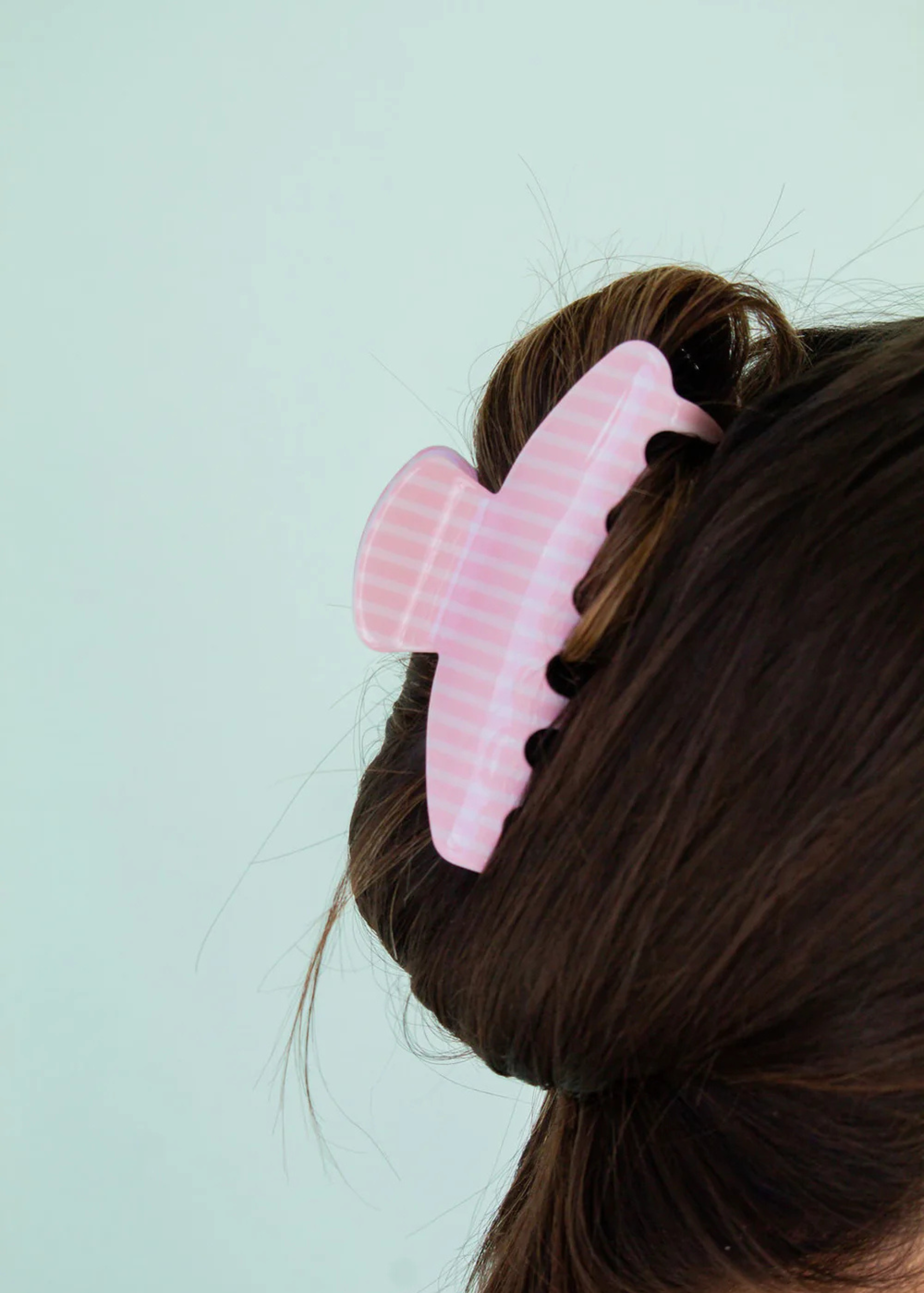 Pink stripe claw clip