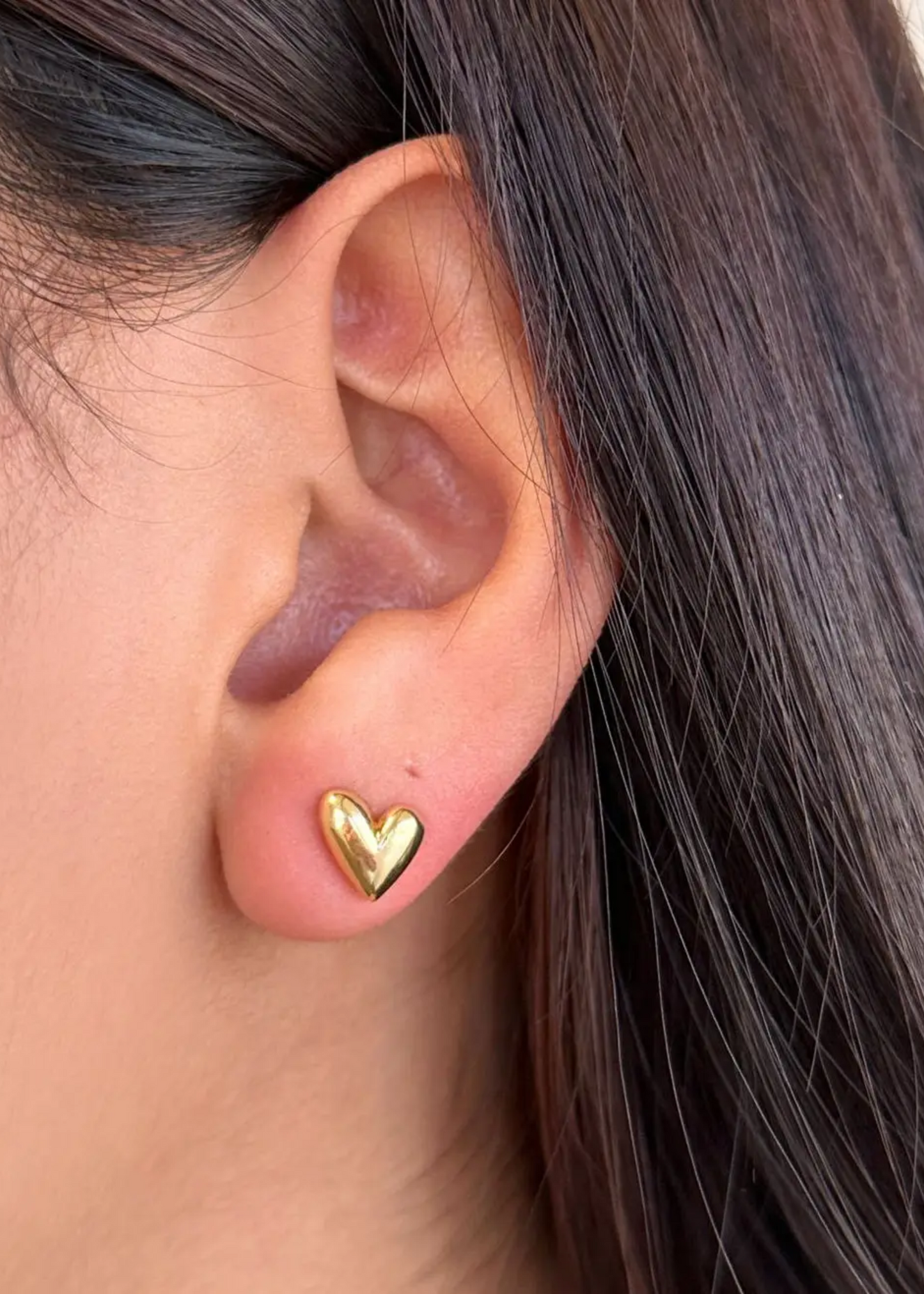 Uneven heart earrings