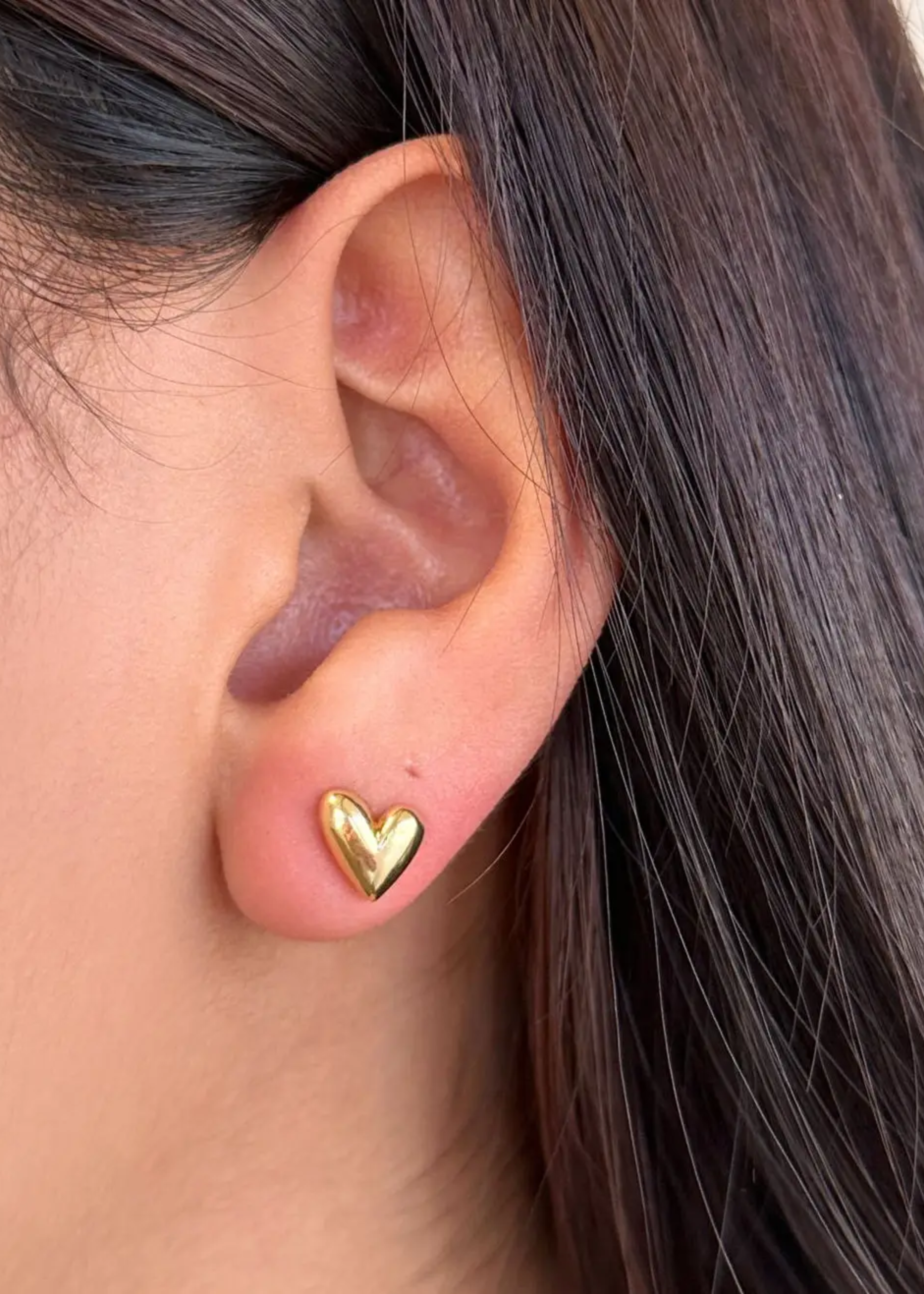 Uneven heart earrings