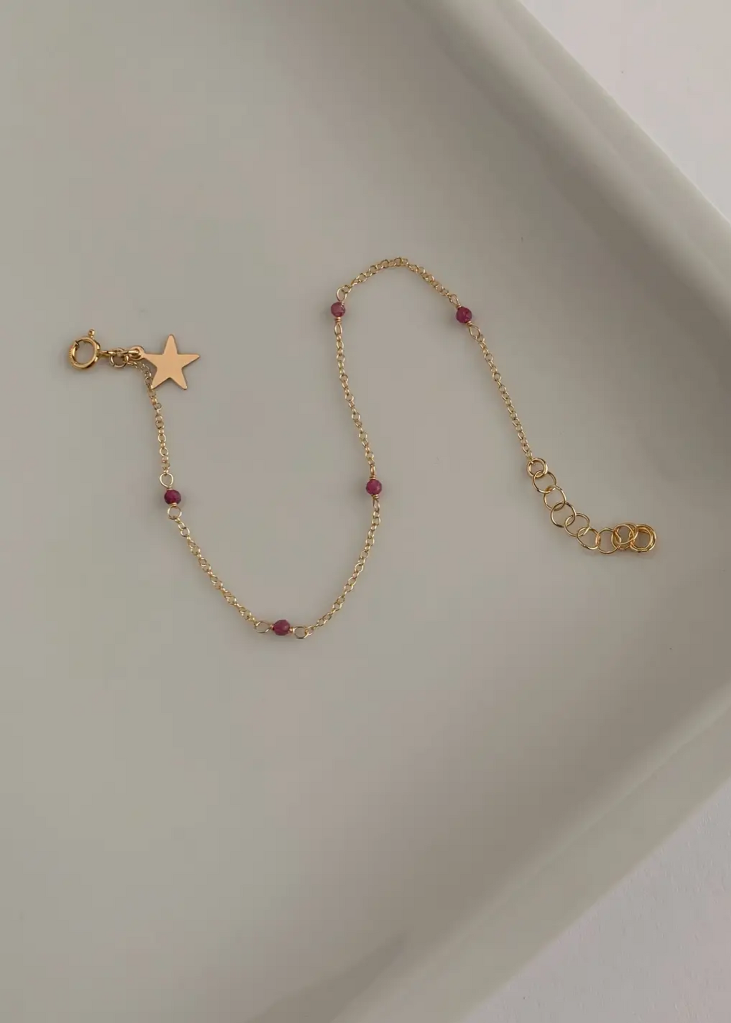 Lluvia bracelet, ruby