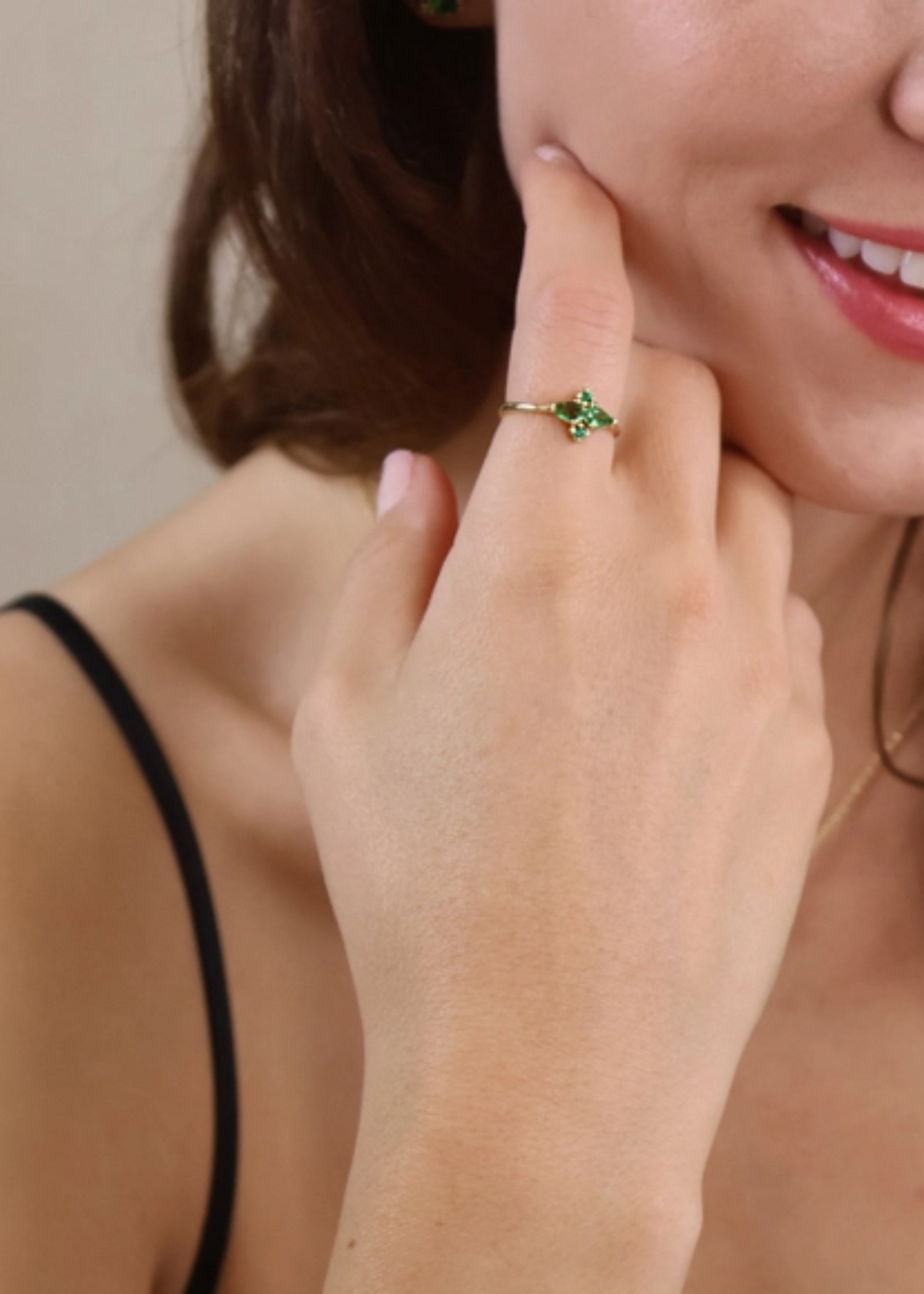 Vintage flower cubic zirconia ring