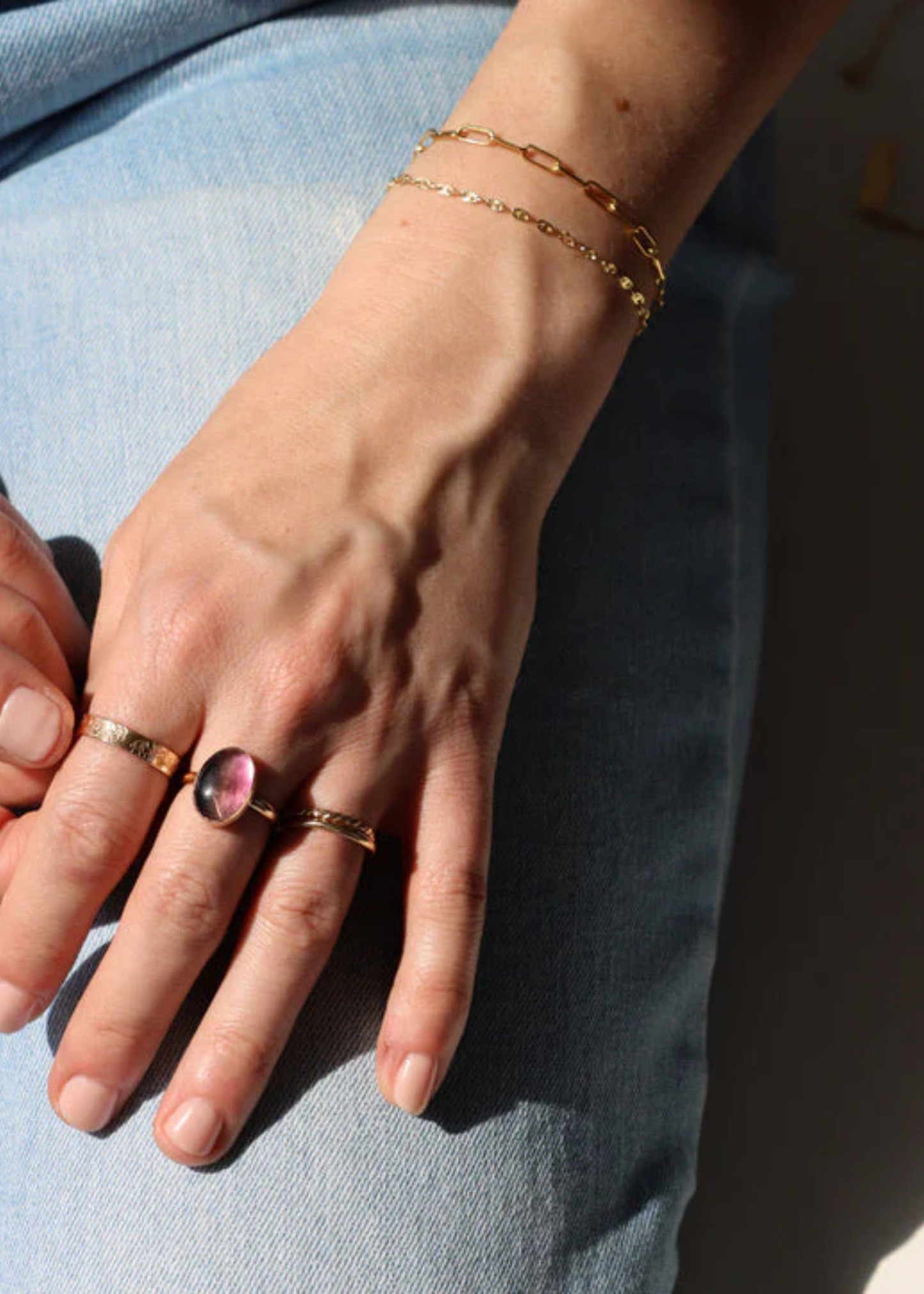 Aura glow ring