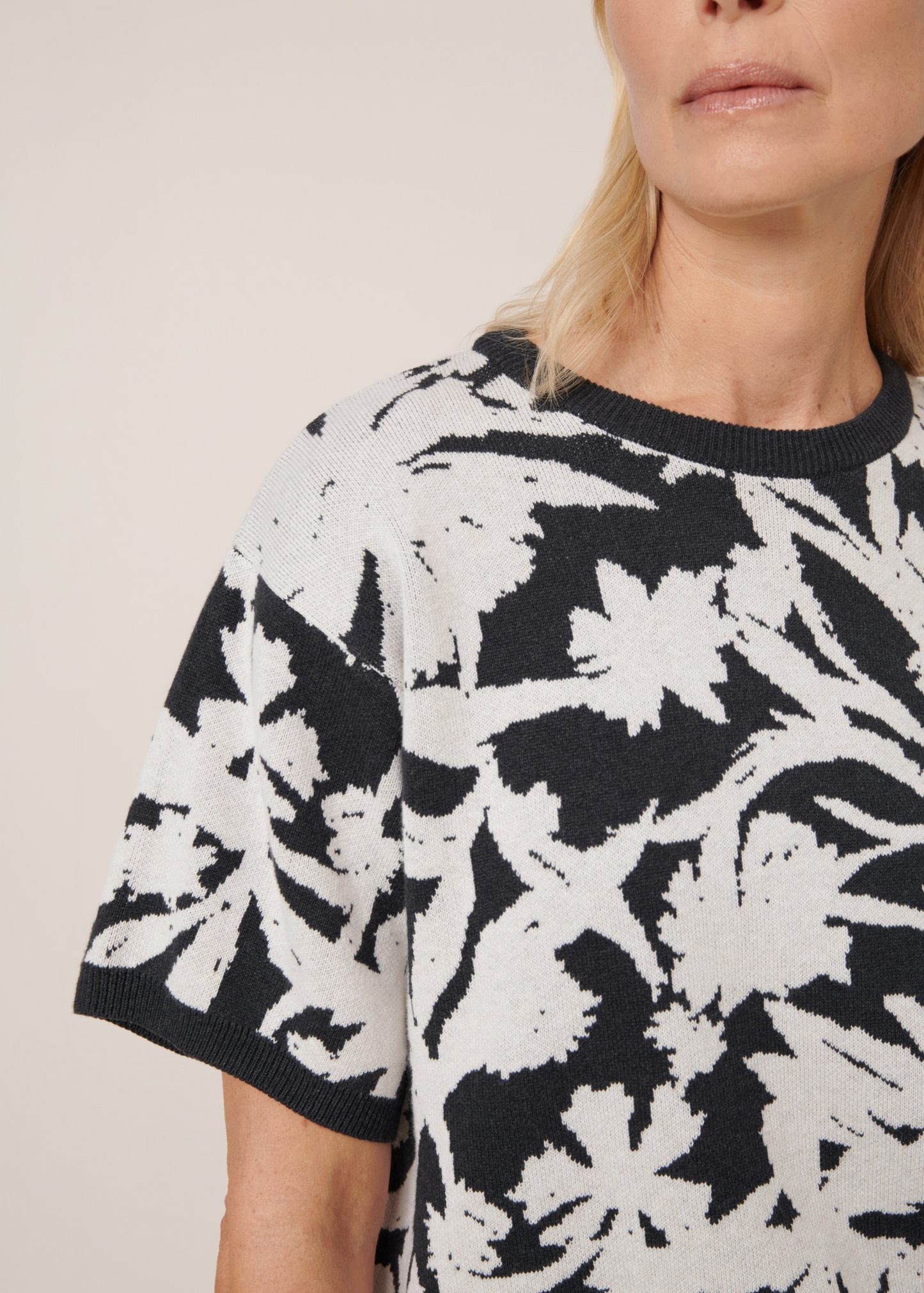 Etched top, etched jacquard