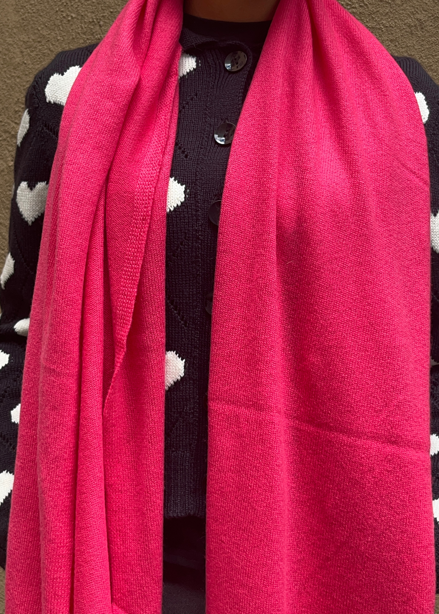 Oversized travel wrap, hot pink
