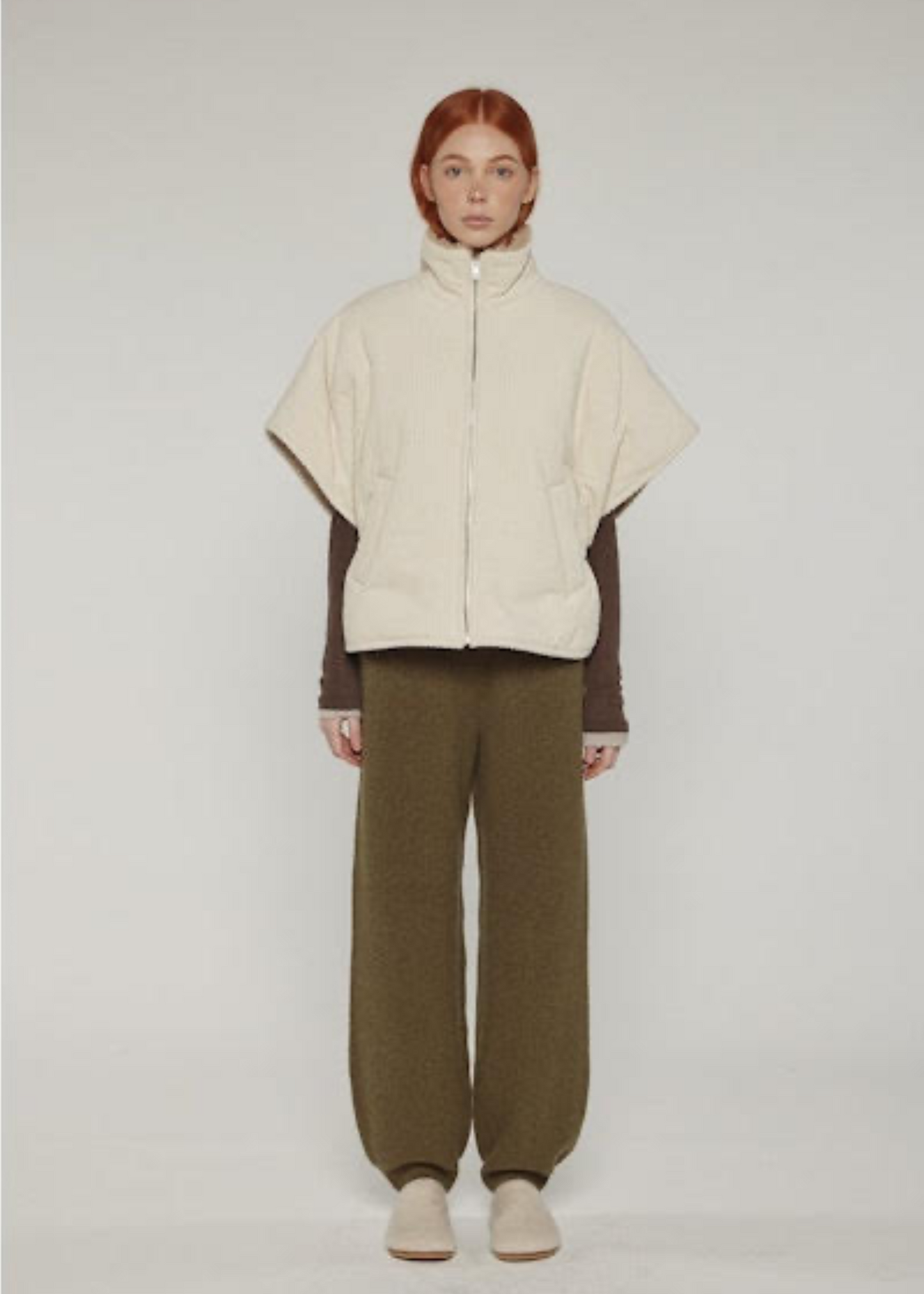 Reversible high-neck vest