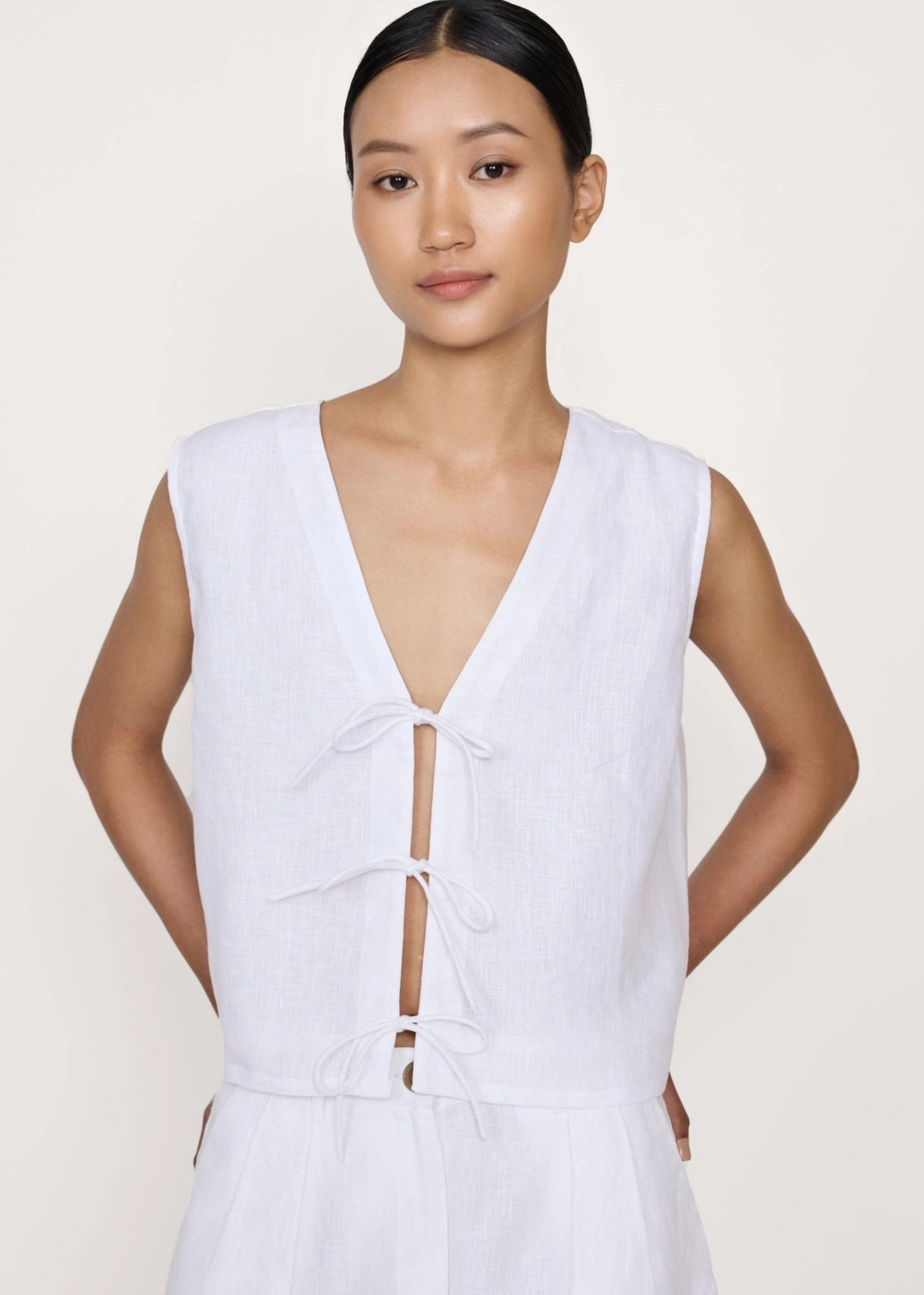 Tie front vest, white linen