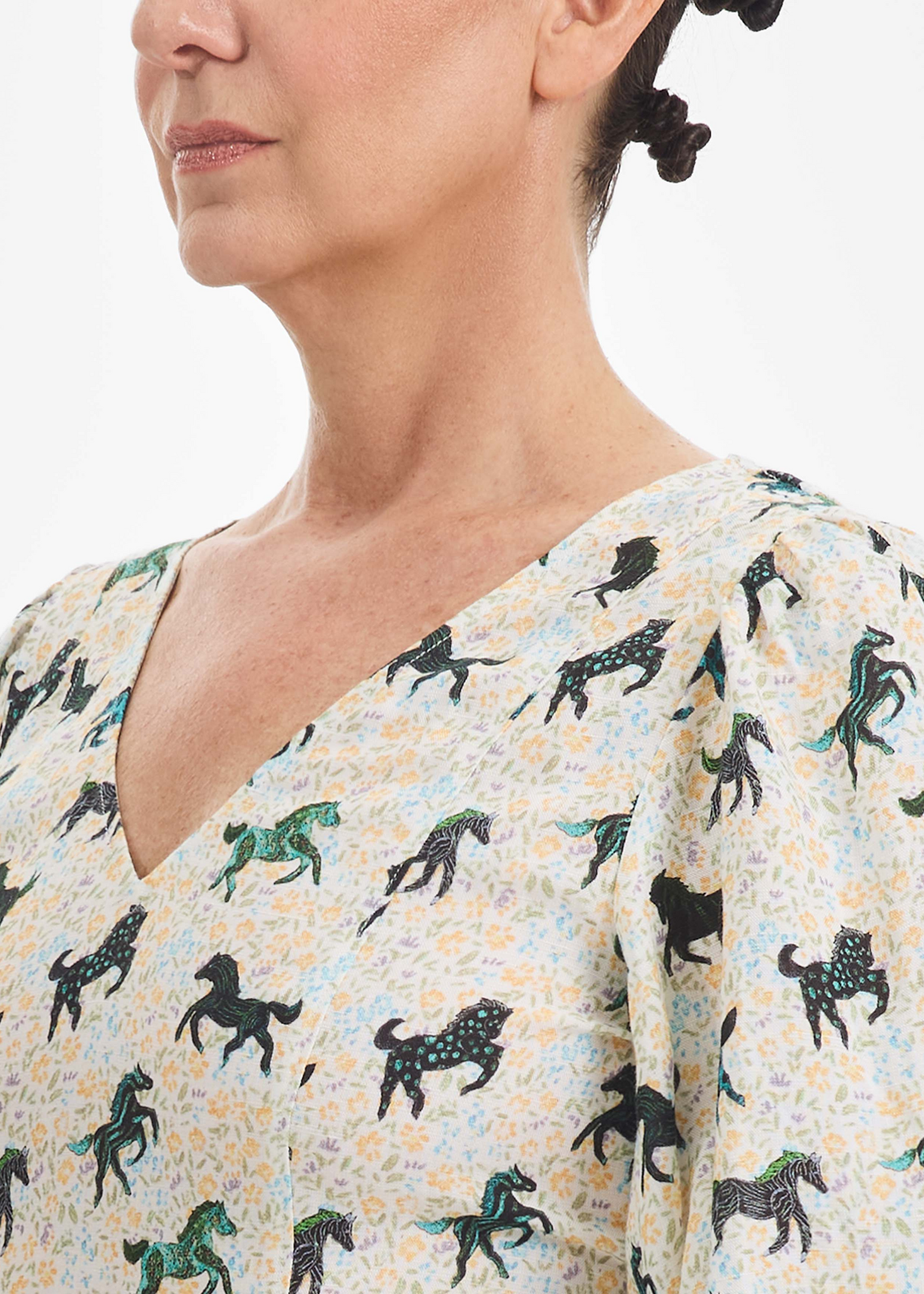 Linen puff sleeve with smocking