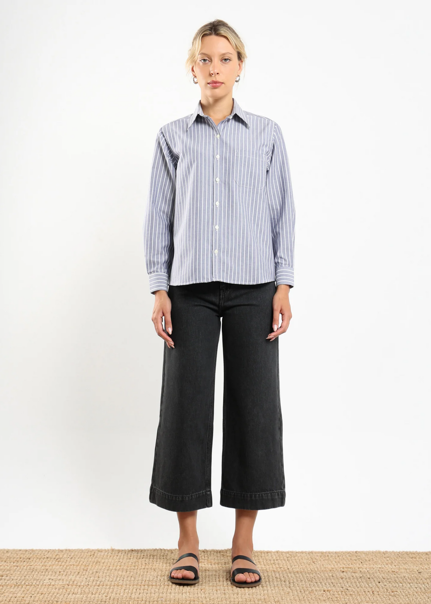 Asim button up