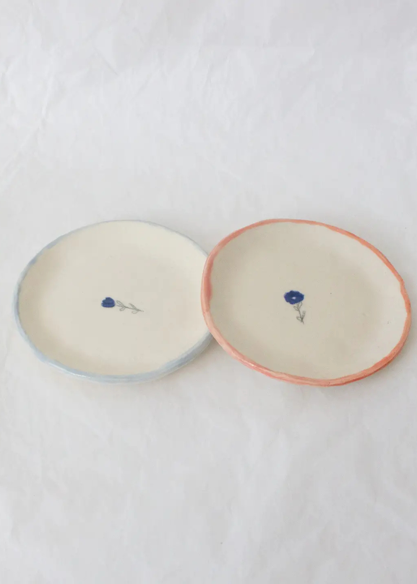Periwinkle tulip ring dish