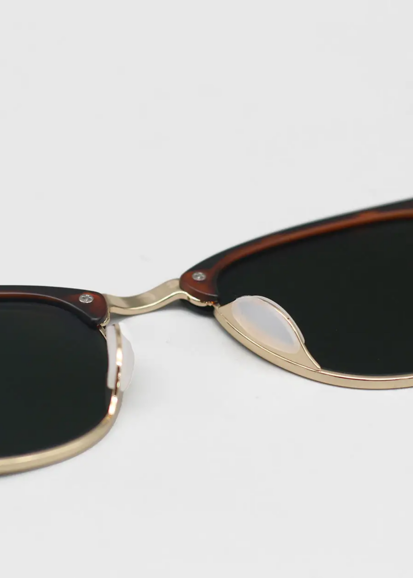 The Masters sunglasses, green tortoise
