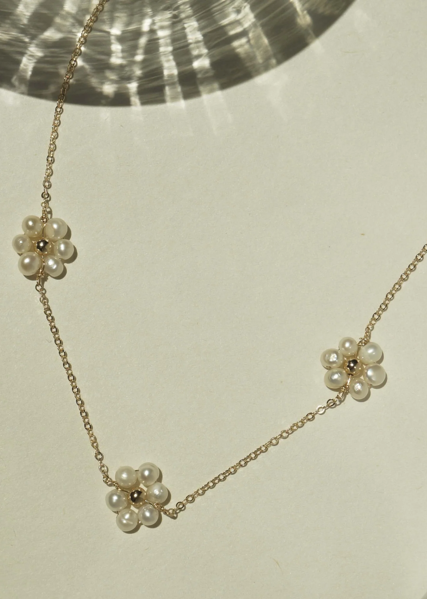 Fiores choker necklace