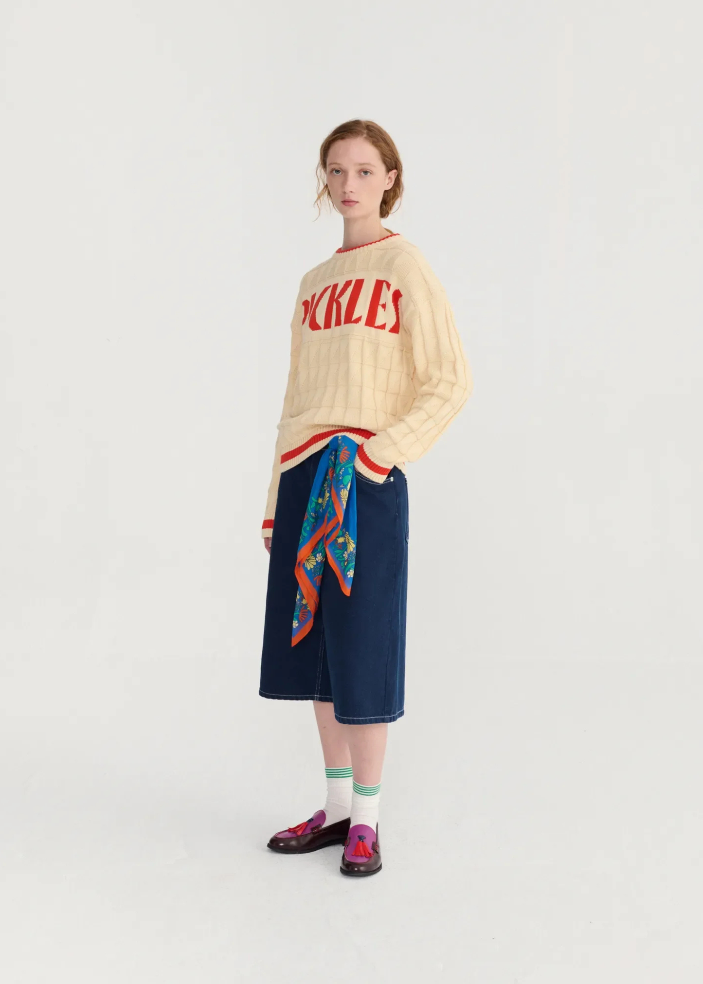 Contrast stitching denim bermuda